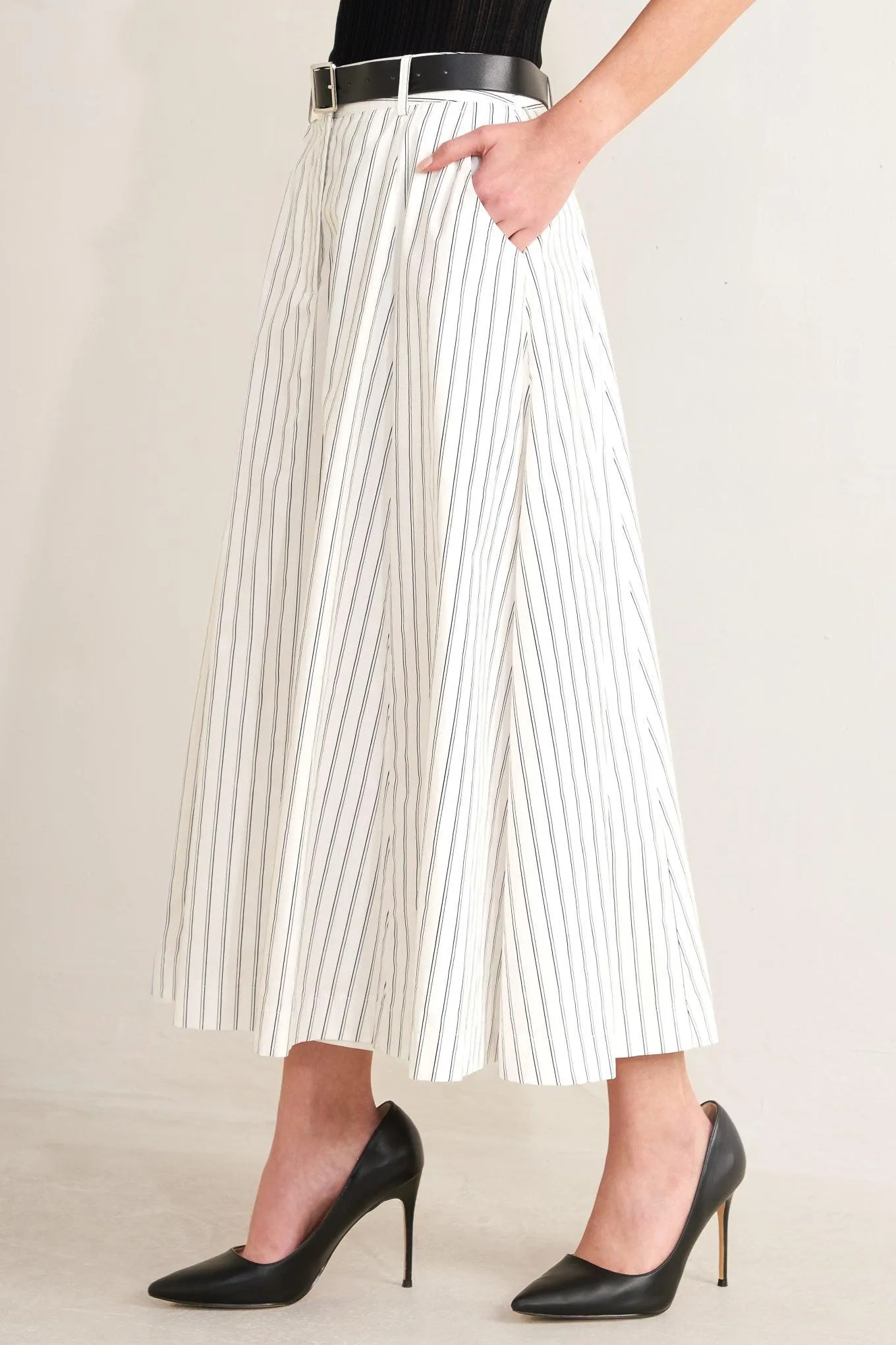 Uptown Stripe Woven Mdi Circle Skirt sold by Zulily product image thumbnail 4