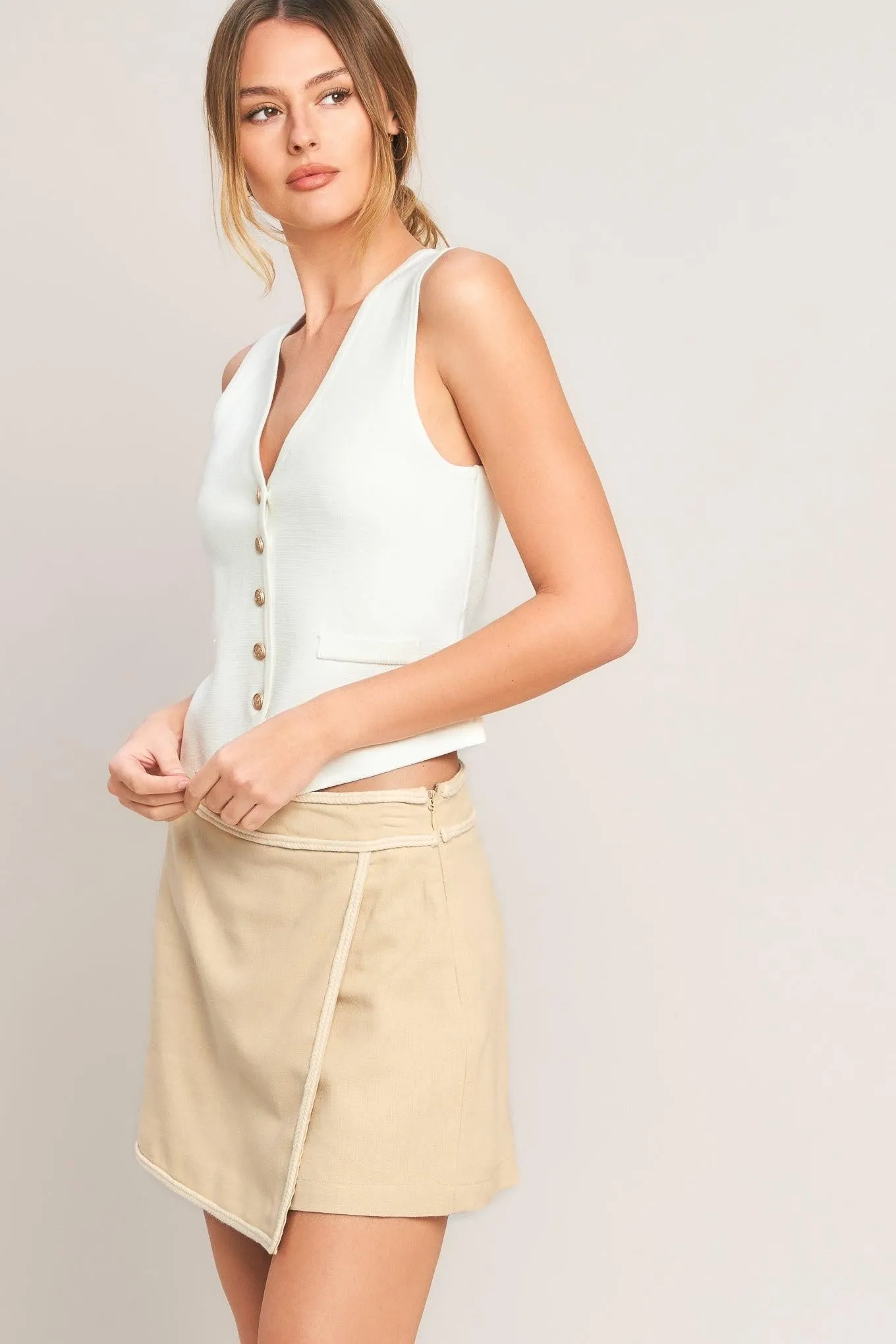 Elevated Essential Woven Skort sold by Zulily product image thumbnail 5