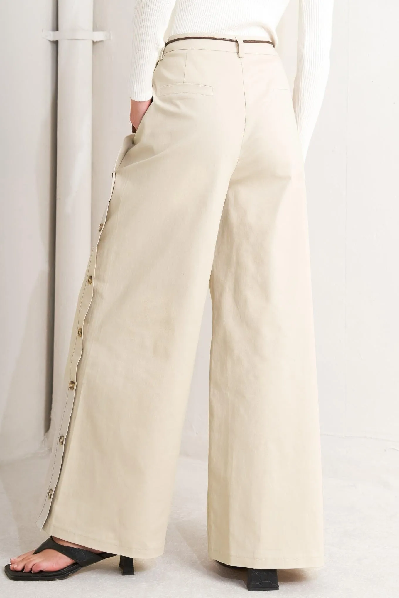 Contemporary Edge Woven Pants sold by Zulily product image thumbnail 2