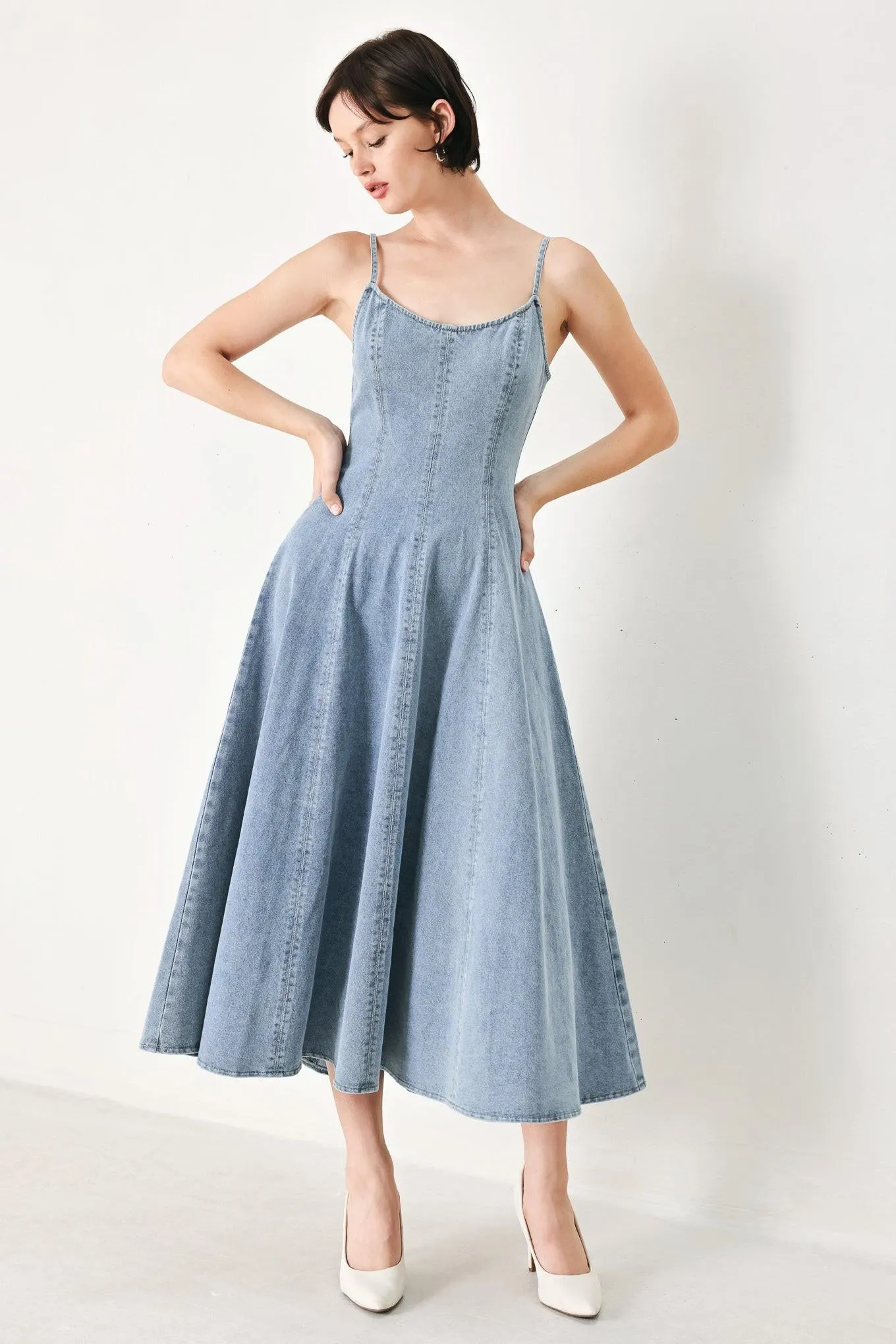 Cloud Ninette Denim Midi Dress sold by Zulily product image thumbnail 4