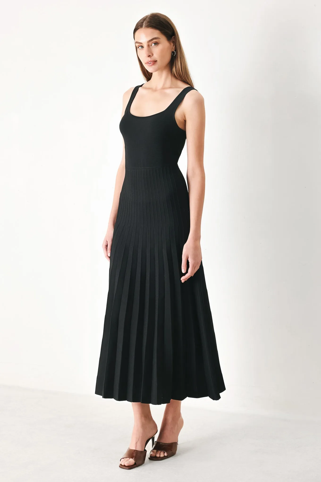 Mono Form Sweater Knit Midi Dress sold by Zulily product image thumbnail 4