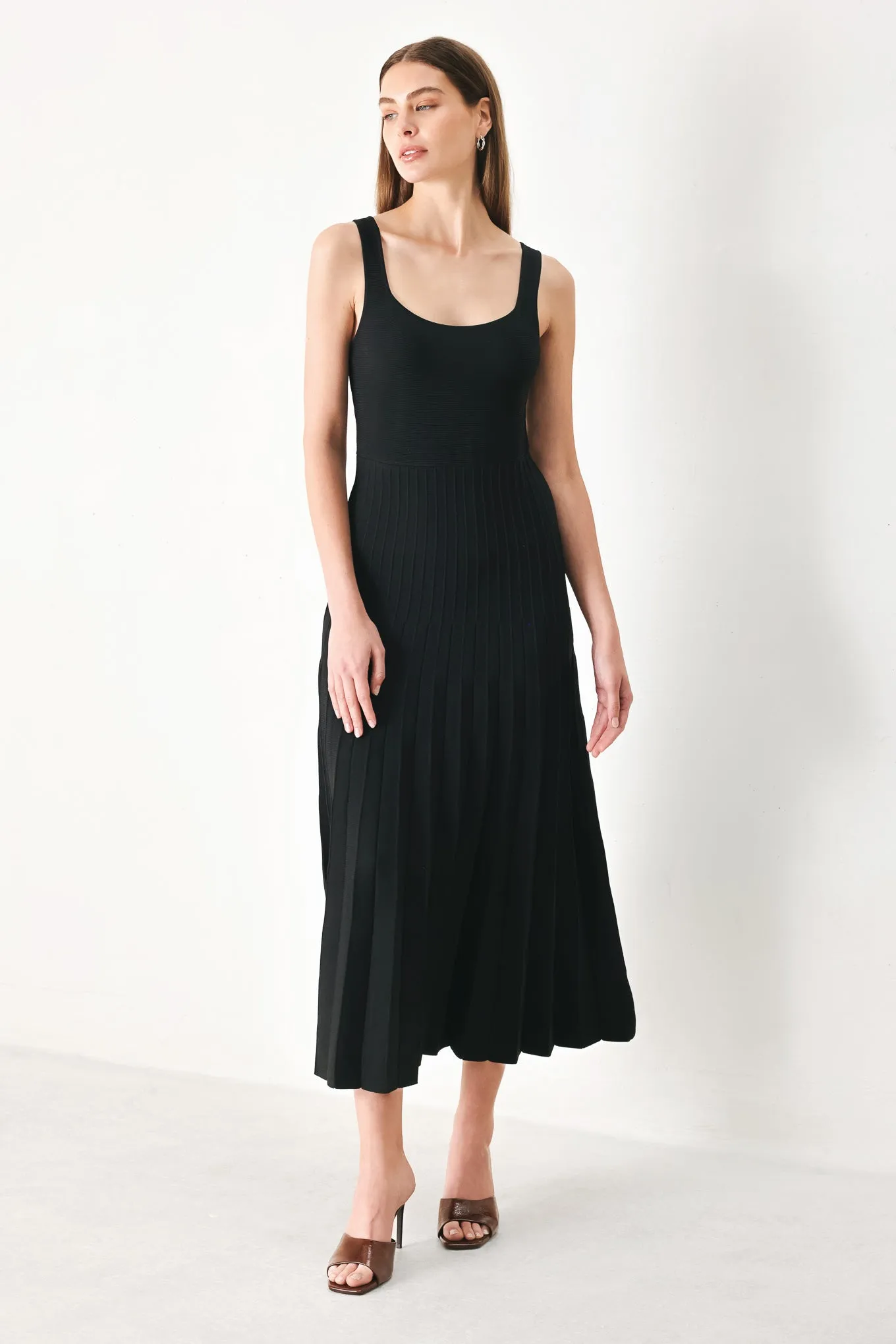 Mono Form Sweater Knit Midi Dress sold by Zulily product image thumbnail 5