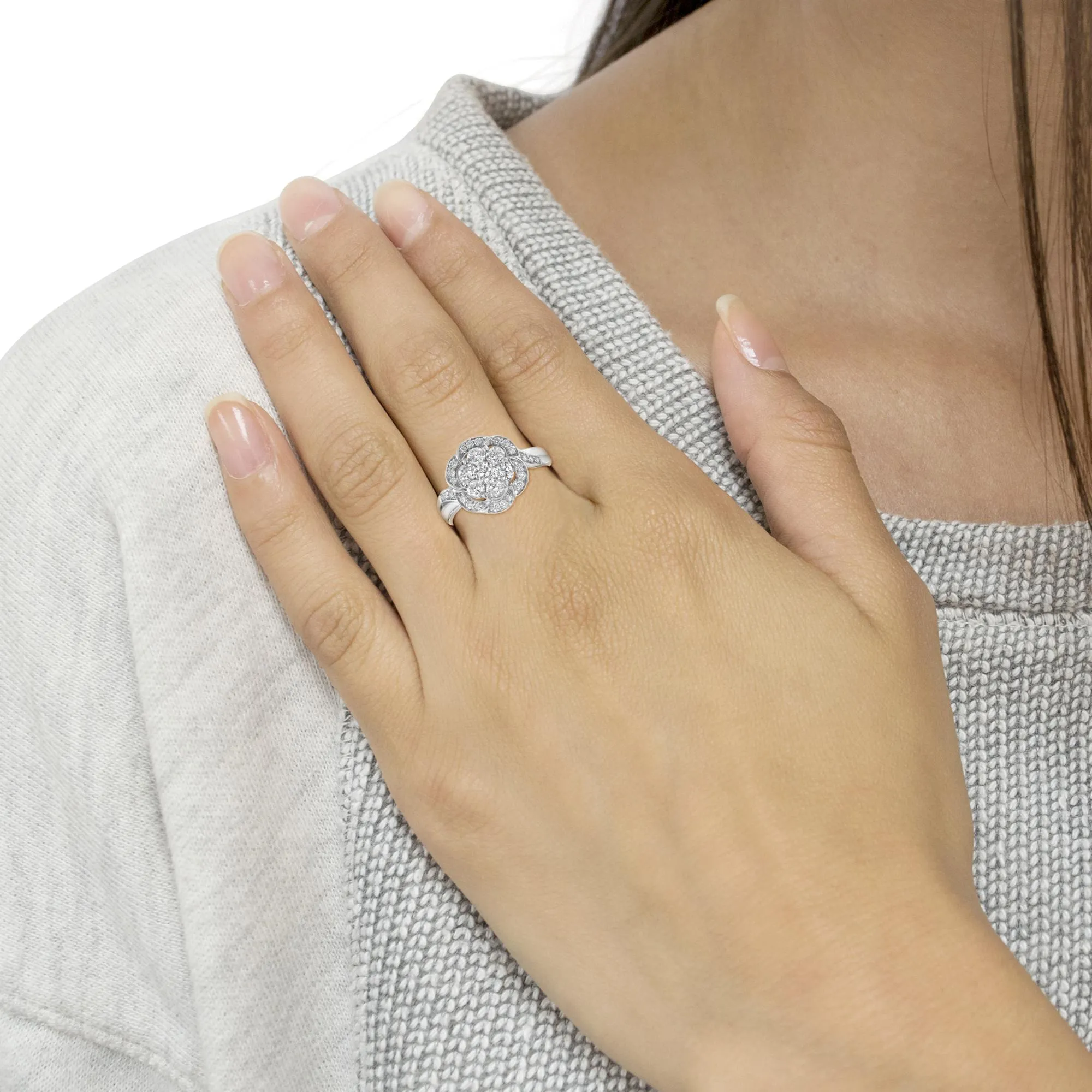 14K White Gold Floral Cluster Diamond Ring (1 Cttw, H-I Color, SI2-I1 Clarity) sold by Zulily product image thumbnail 3