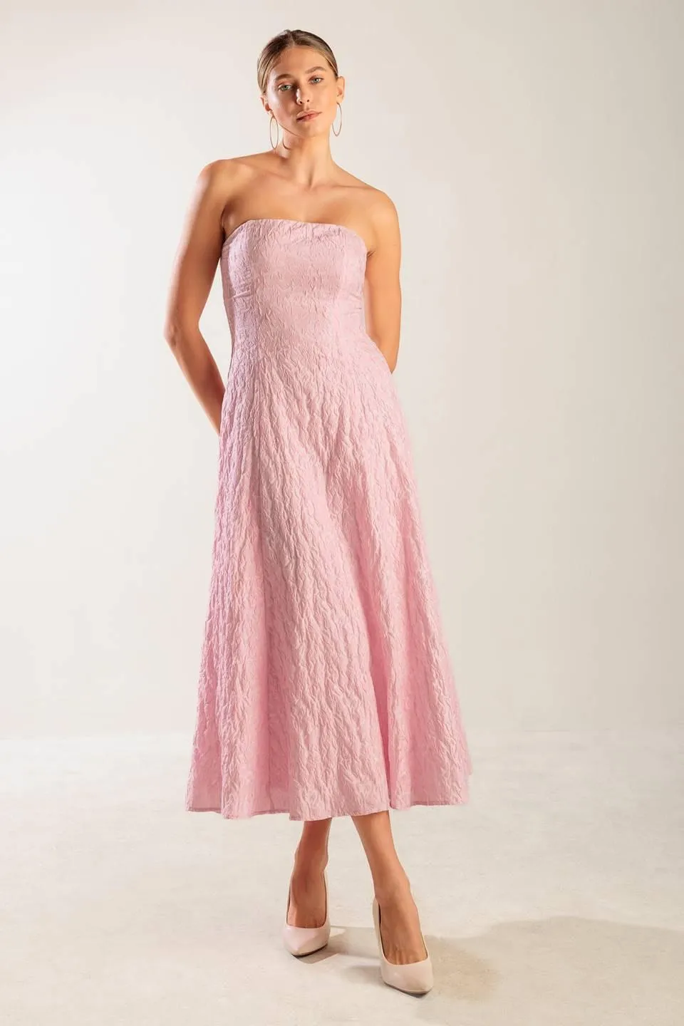 Roll With it Pink Woven Midi Dress sold by Zulily product image thumbnail 4