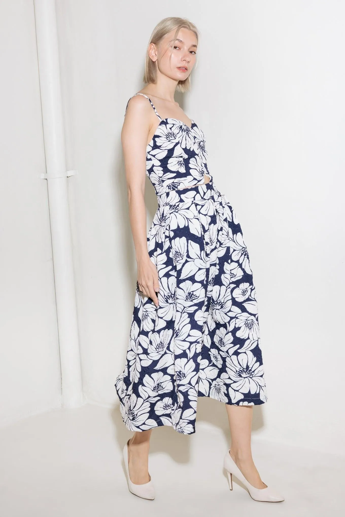 Plain Optimism Navy Woven Crop Top sold by Zulily product image thumbnail 5