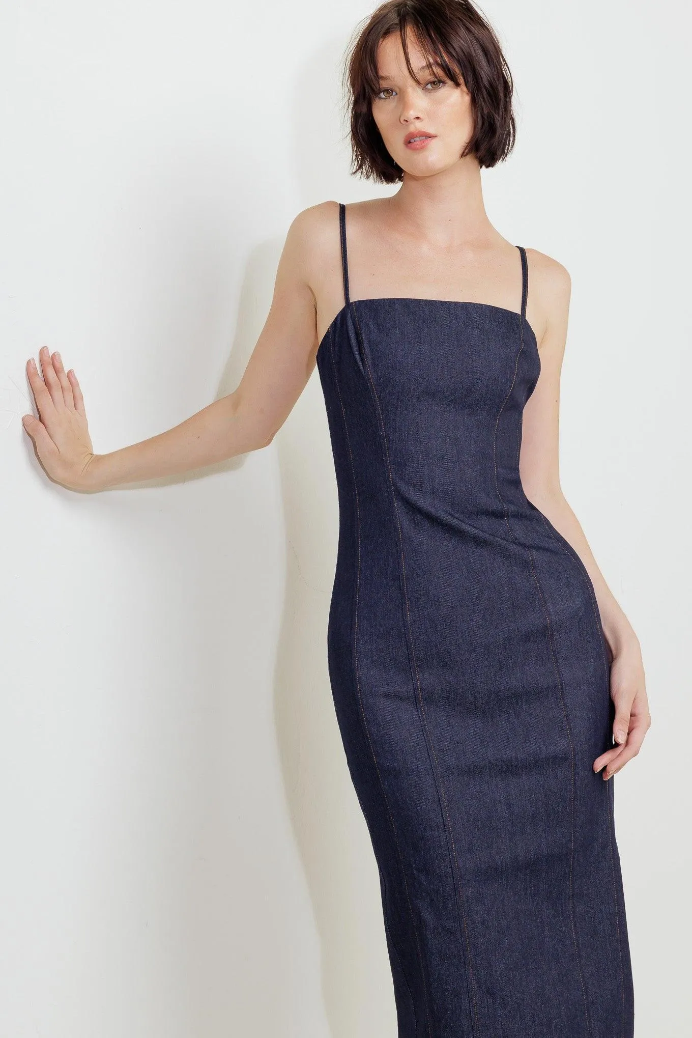 Quiet Curve Dark Denim Midi Dress sold by Zulily product image thumbnail 4