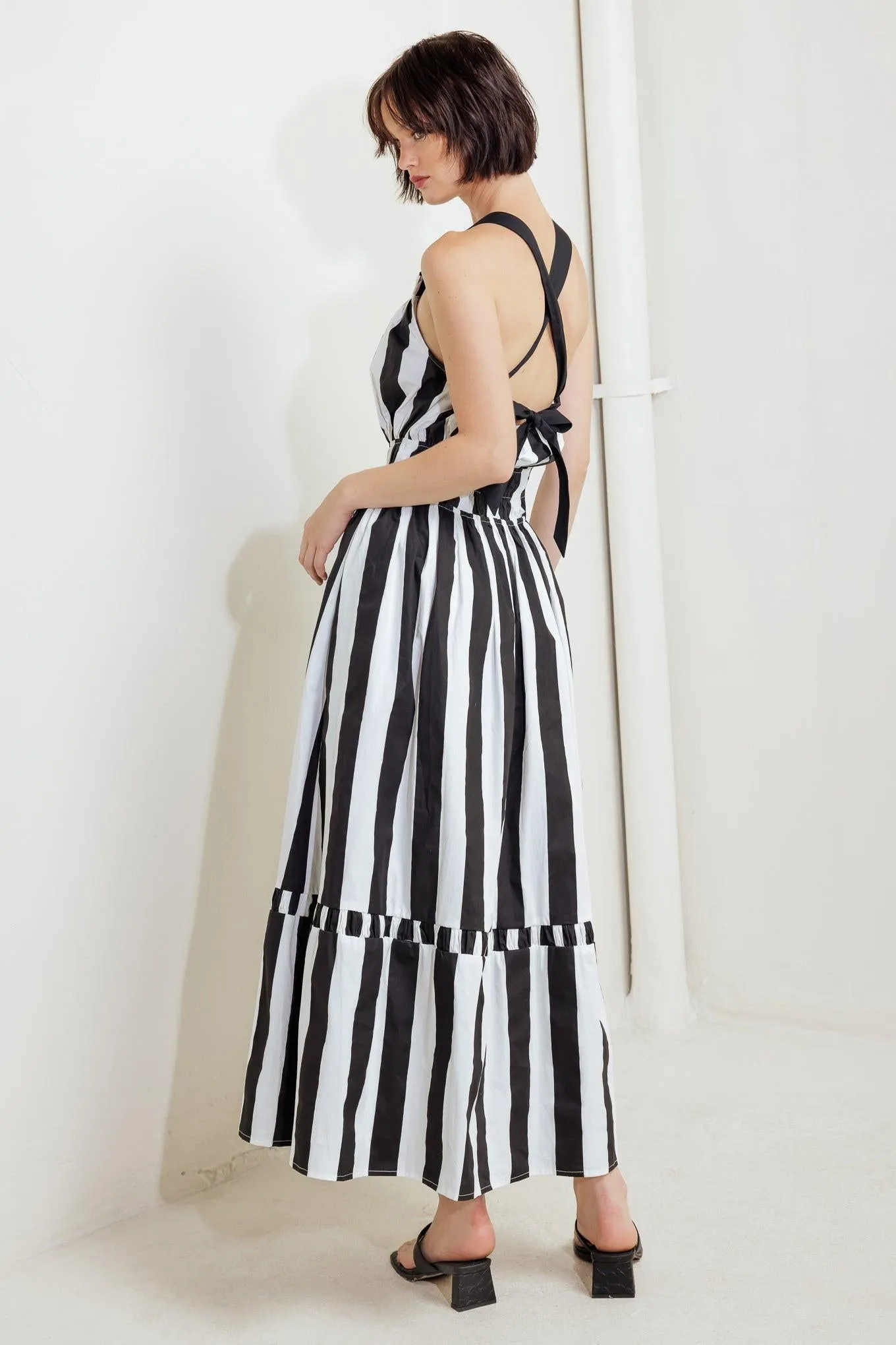 Luxe Linear Striped Woven Midi Dress sold by Zulily product image thumbnail 2