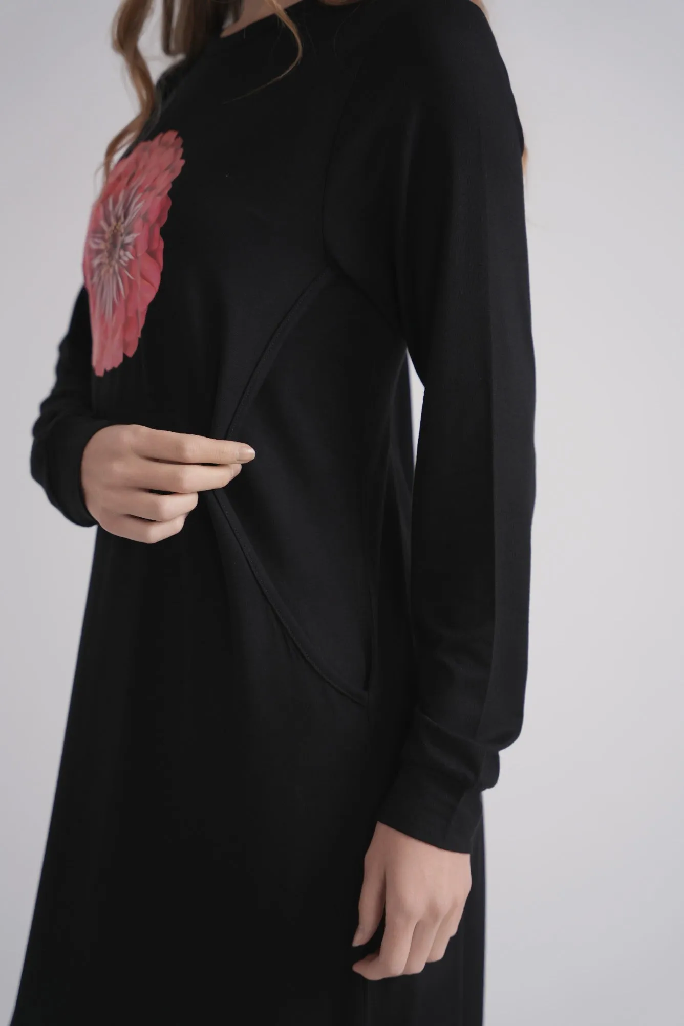 Printed Dahlia Nightgown sold by Zulily product image thumbnail 2