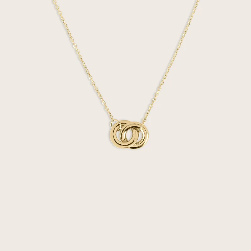 14k Yellow Gold Linked Circle Pendant Necklace made by Zulily