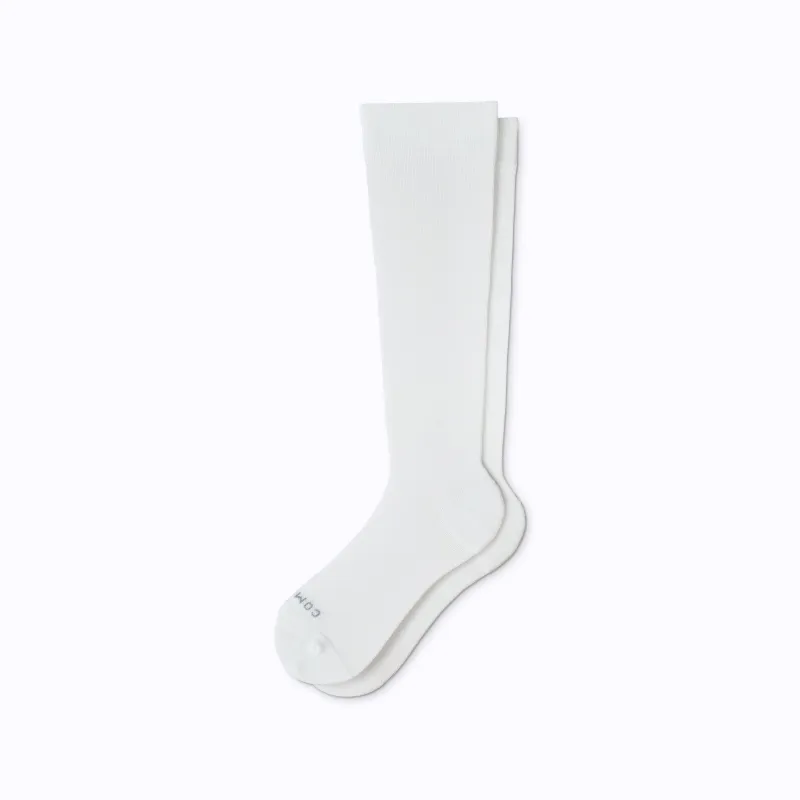 Knee-High Compression Socks – Solid made by Zulily