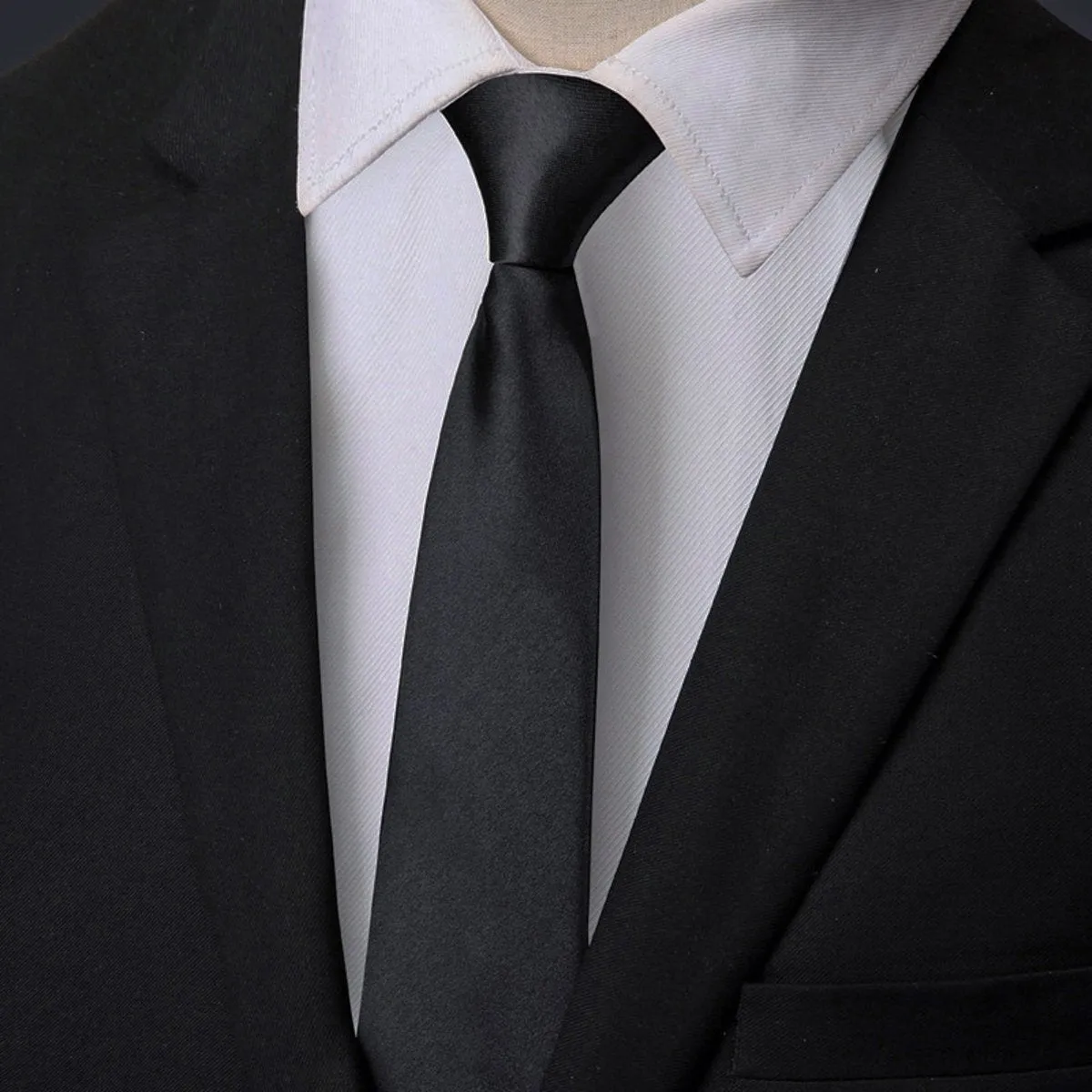 Men's Zipper Necktie - Pre-Tied Formal Tie sold by Zulily product image thumbnail 4