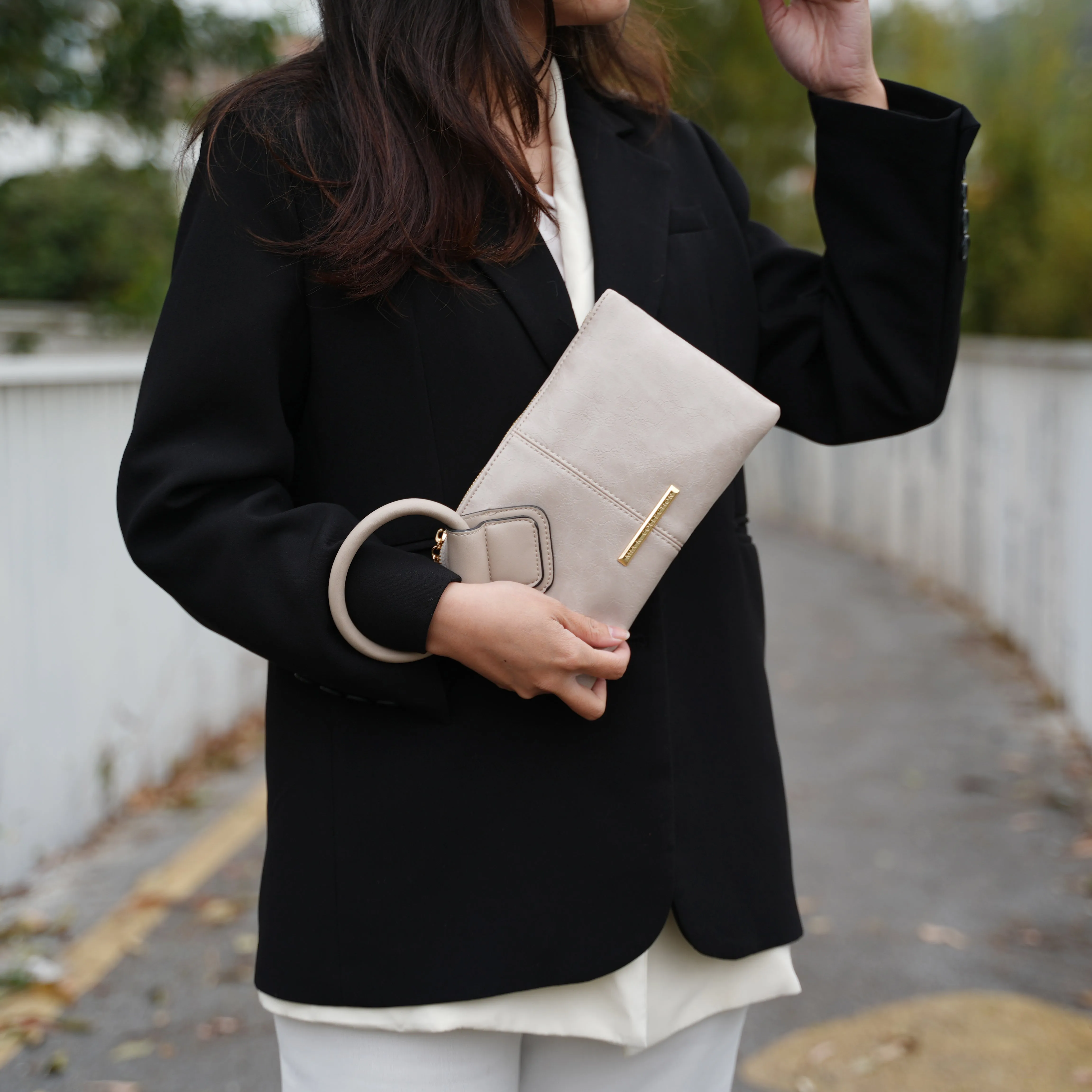 Simone Clutch/Wristlet sold by Zulily product image thumbnail 2