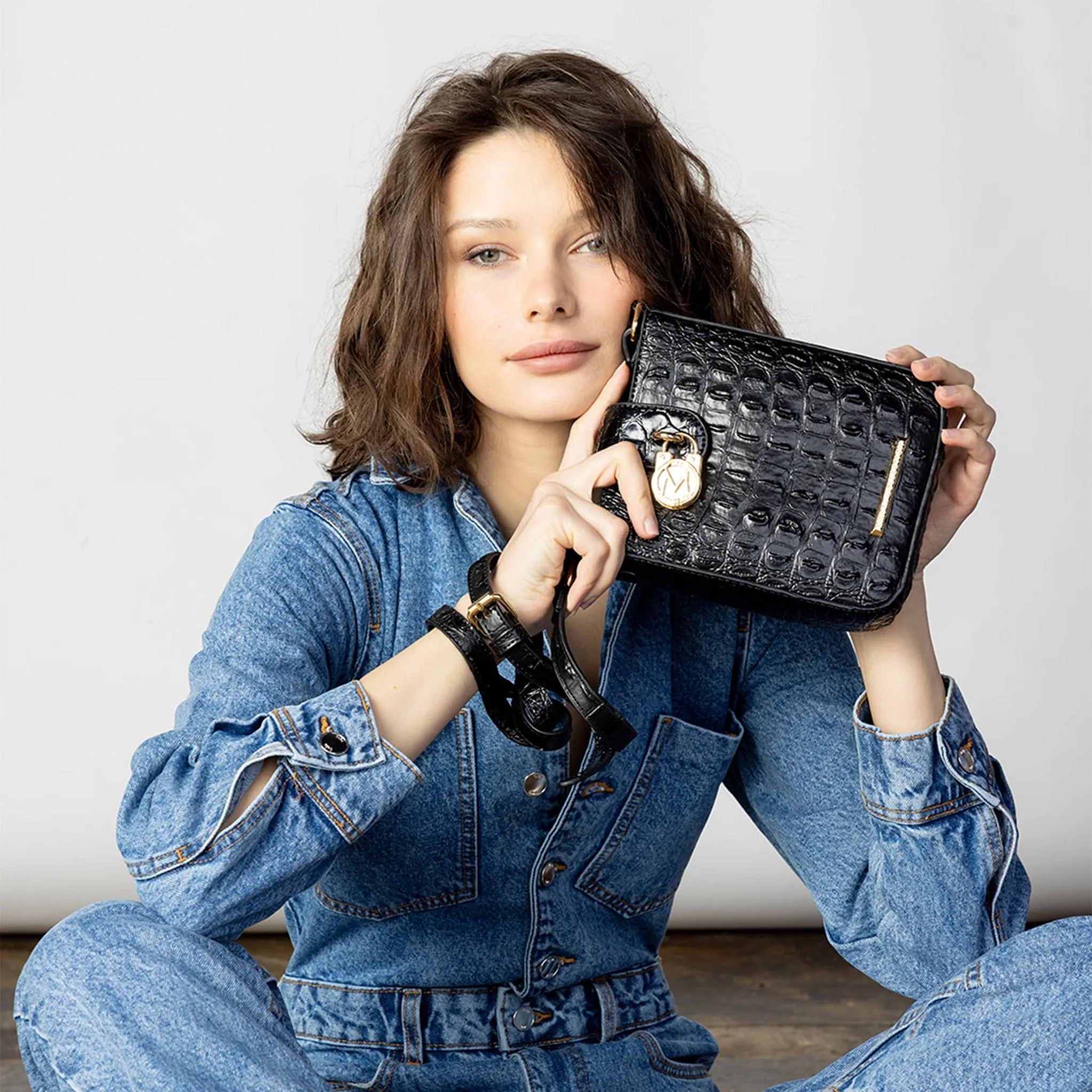Avery Crossbody Bag sold by Zulily product image thumbnail 2