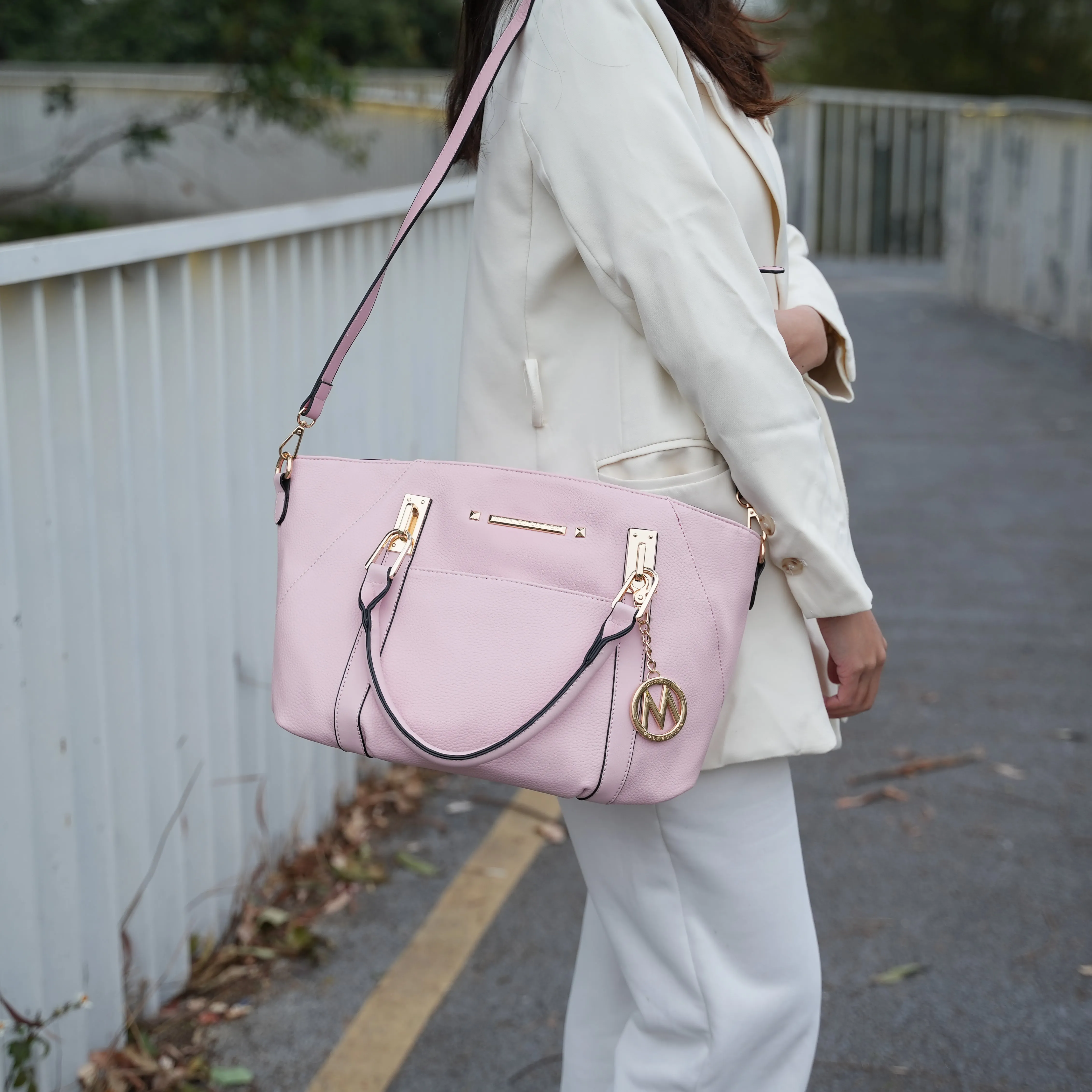 Darielle Shoulder Bag and Set sold by Zulily product image thumbnail 2