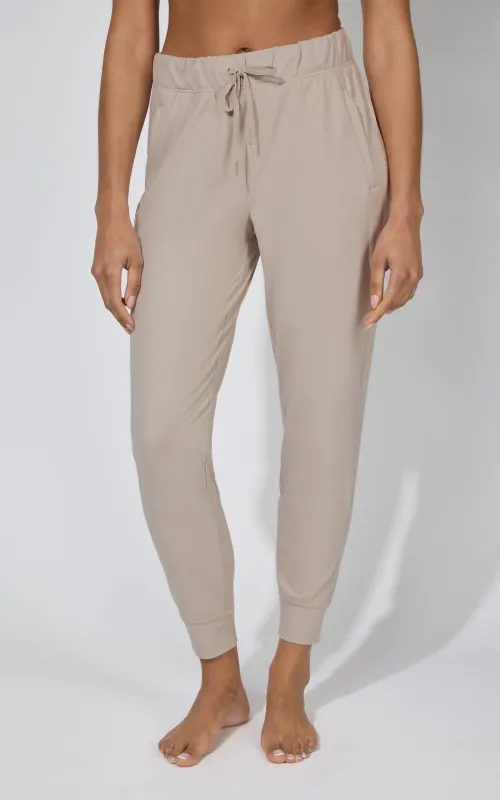 90 Degree by Reflex Lux Avenue Side Pocket Jogger made by 90 Degree By Reflex