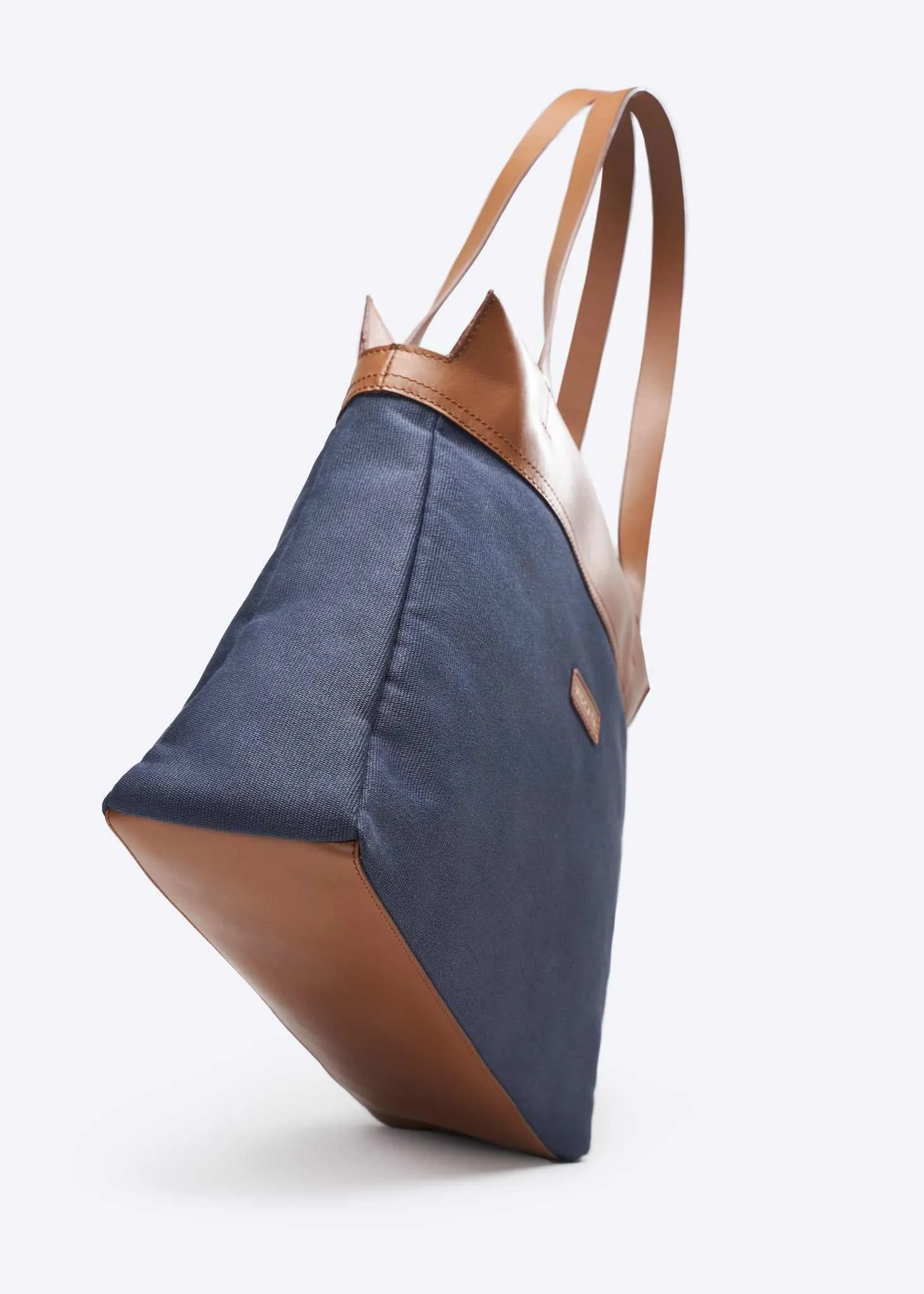 Viscata Tropez Canvas Shoulder Handbag sold by Zulily product image thumbnail 4