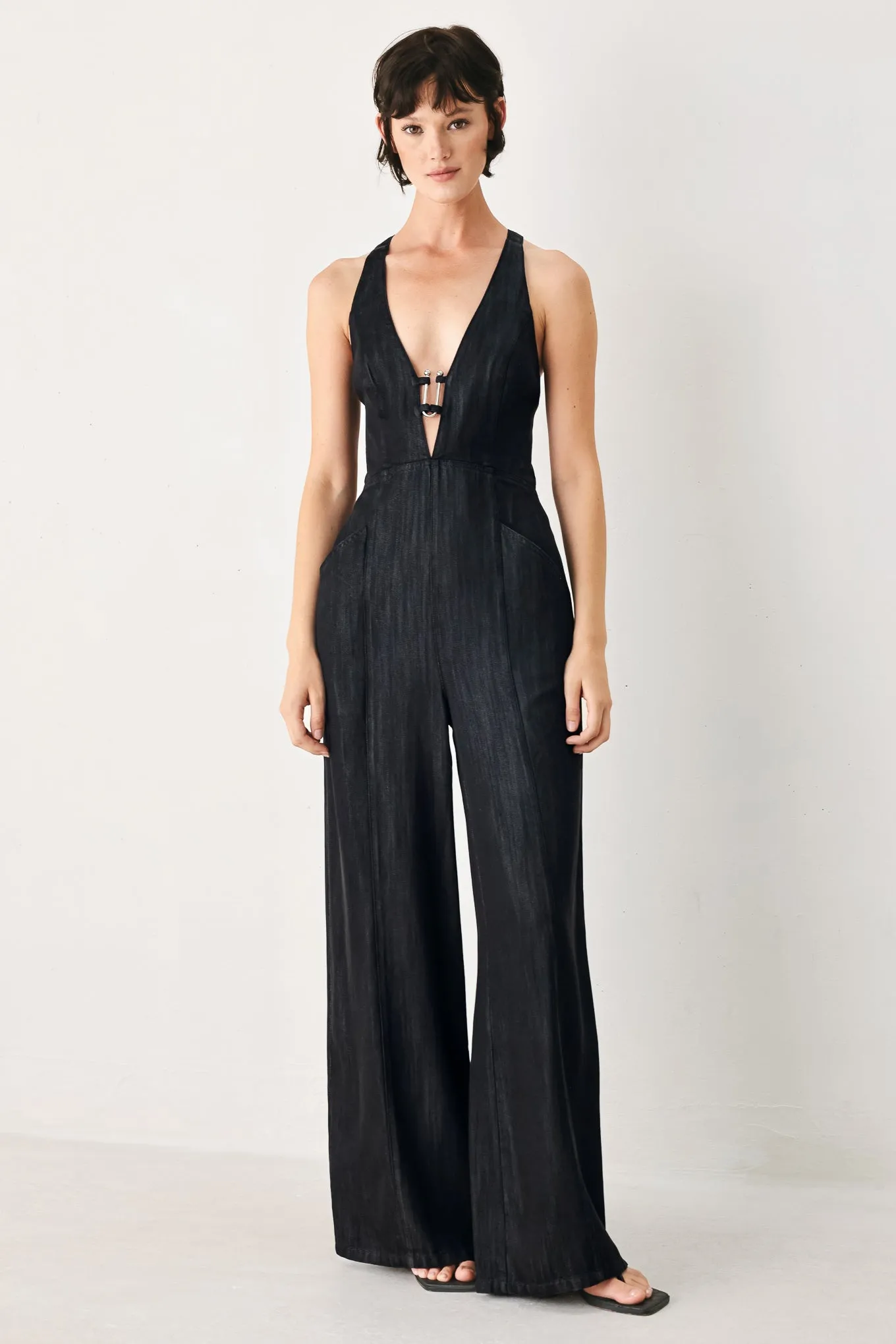 Noir Coas Woven Jumpsuit sold by Zulily product image thumbnail 5