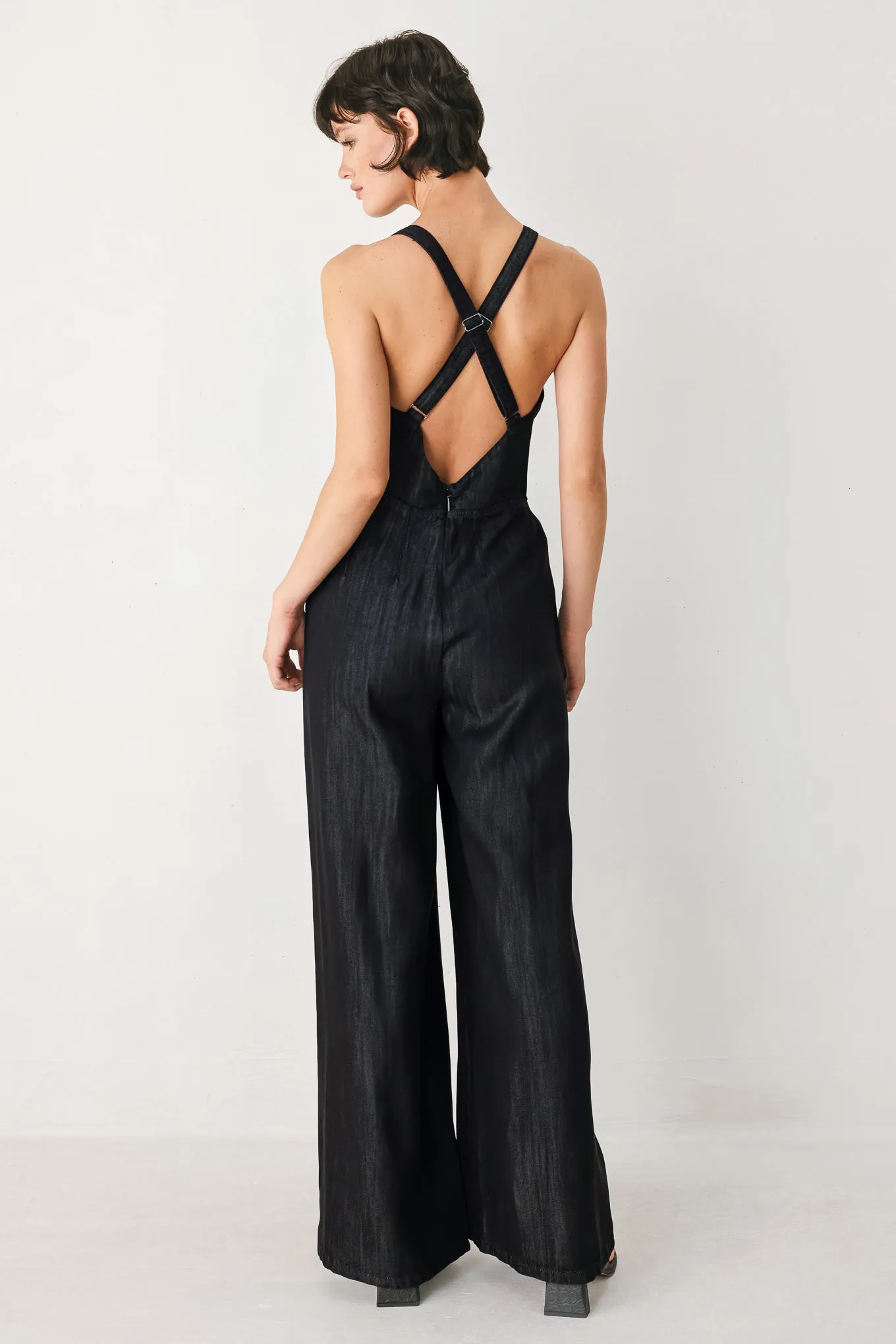 Noir Coas Woven Jumpsuit sold by Zulily product image thumbnail 2