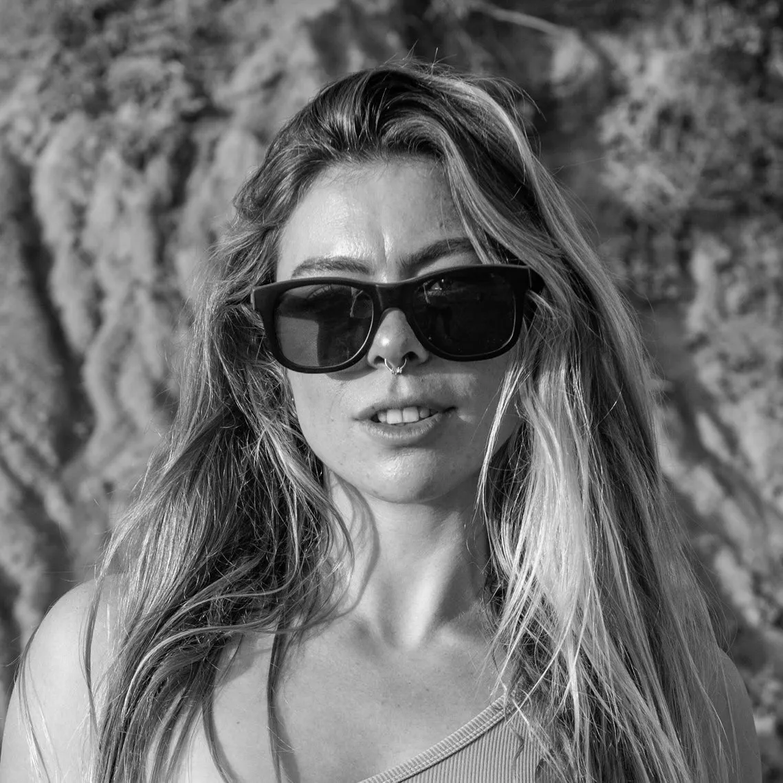 Traveler | Red | Wooden Sunglasses sold by Zulily product image thumbnail 3