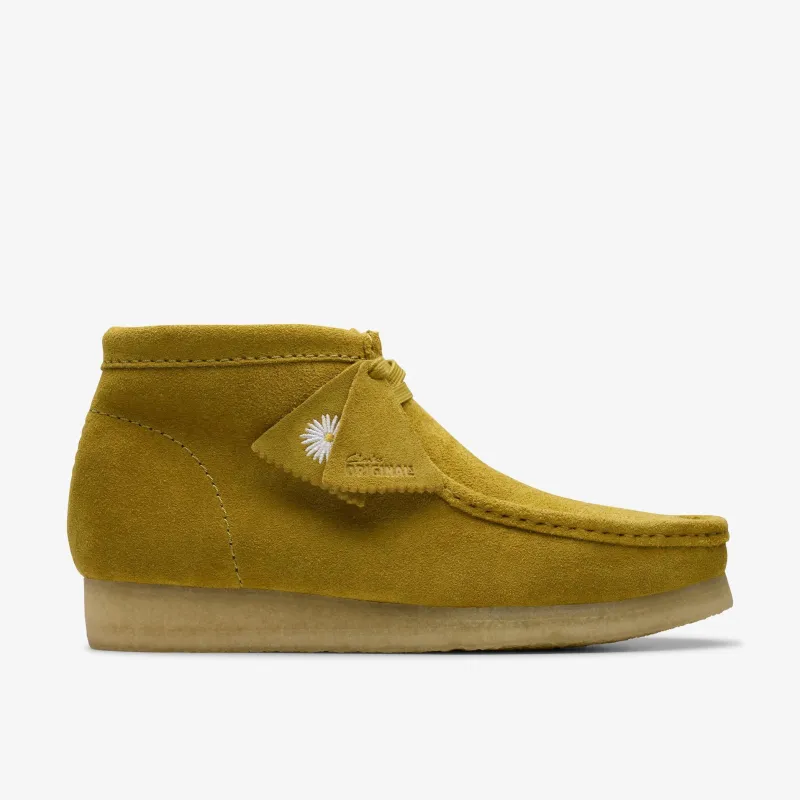 [26176538] Mens Clarks Wallabee Boot made by Clarks