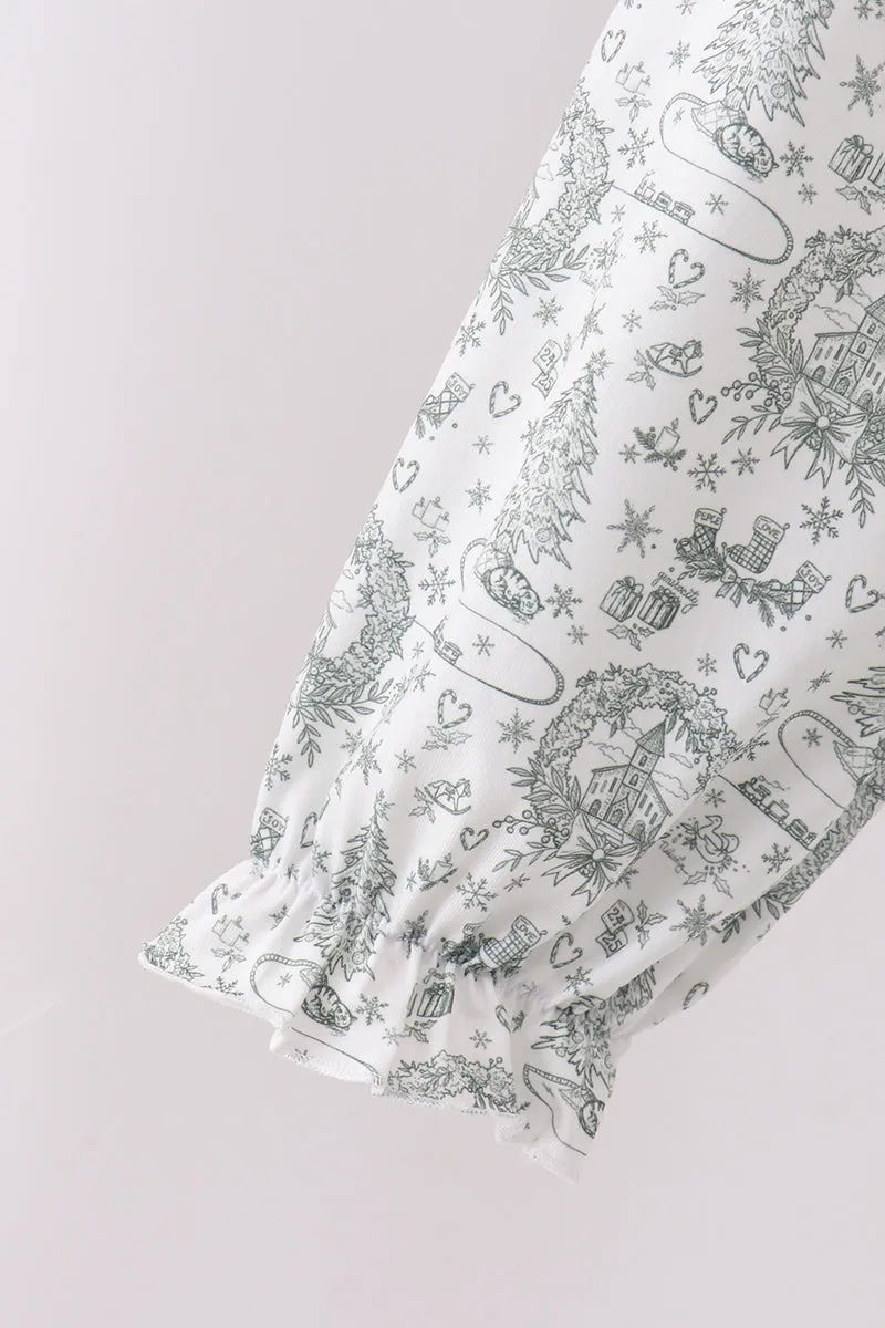 Green christmas tree print mom pajama sold by Zulily product image thumbnail 4