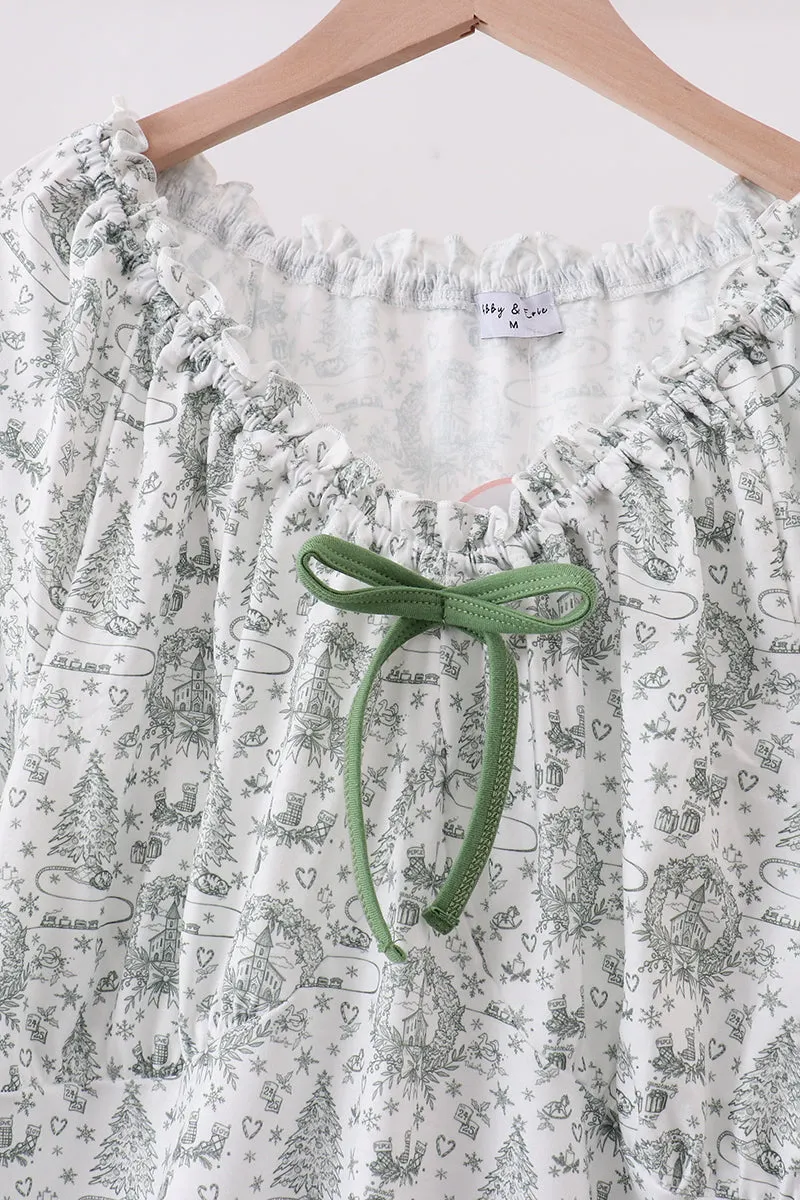 Green christmas tree print mom pajama sold by Zulily product image thumbnail 2