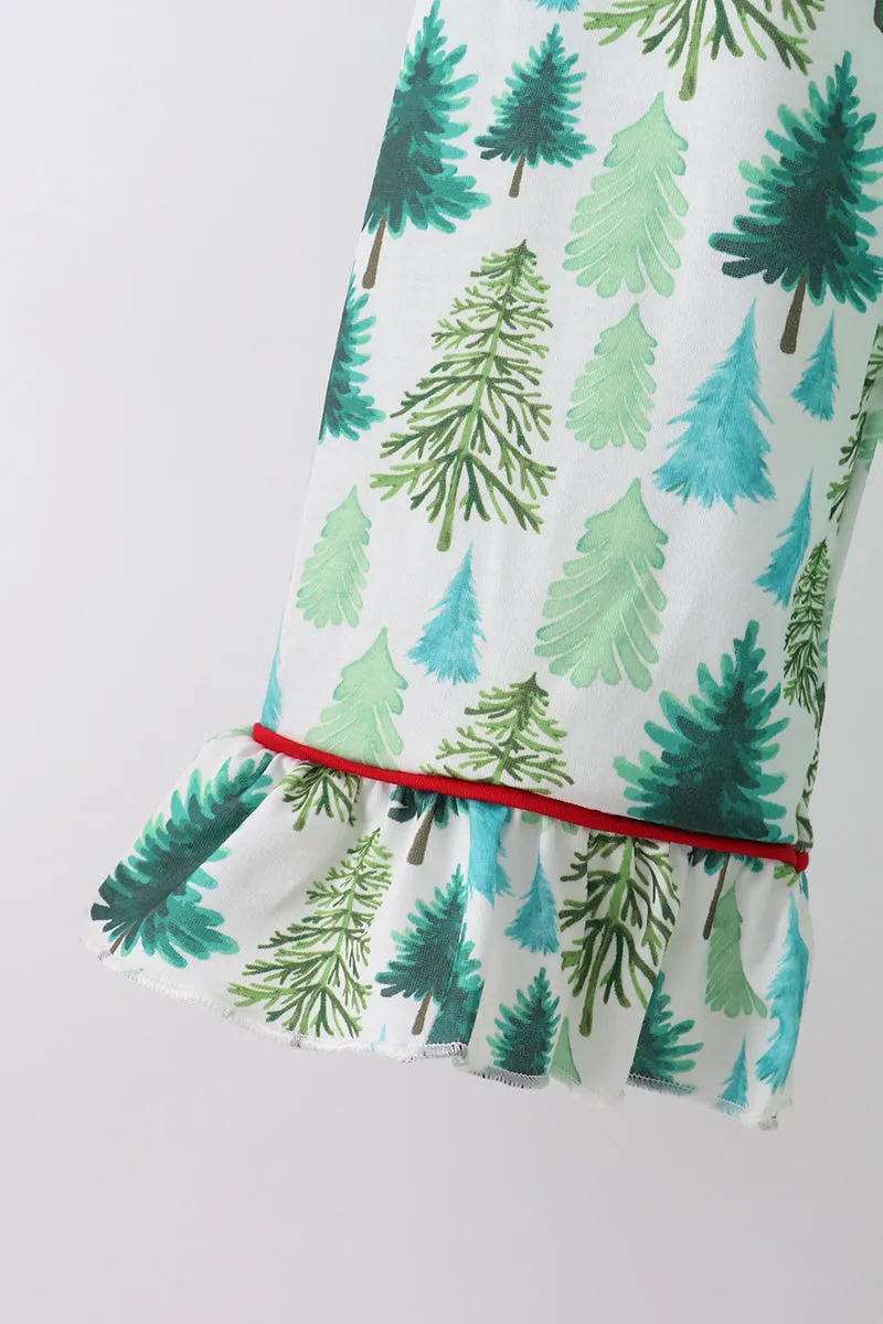 Green christmas tree print mom pajamas pants set sold by Zulily product image thumbnail 4