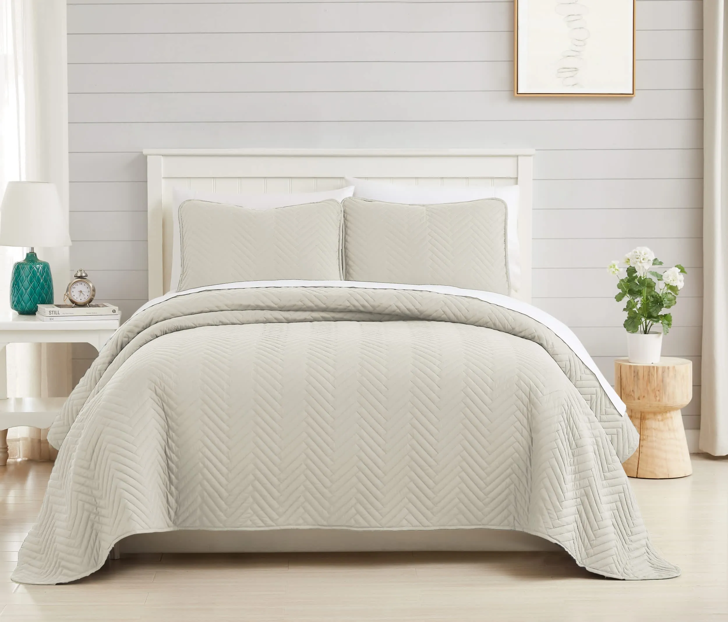 Southshore Fine Linens Chevron Oversized Quilt Set sold by Zulily product image thumbnail 2