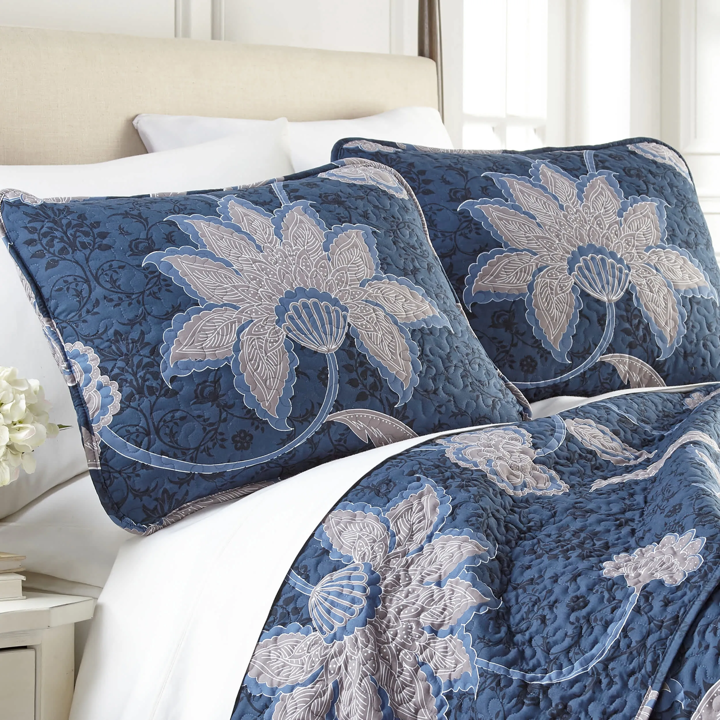 Southshore Fine Linens Grand Floral Quilt Set sold by Zulily product image thumbnail 4