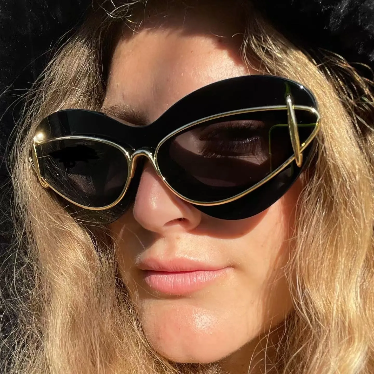Women's Y2K Cat-Eye Small Frame Sunglasses — Trendy Driving Shades sold by Zulily product image thumbnail 4