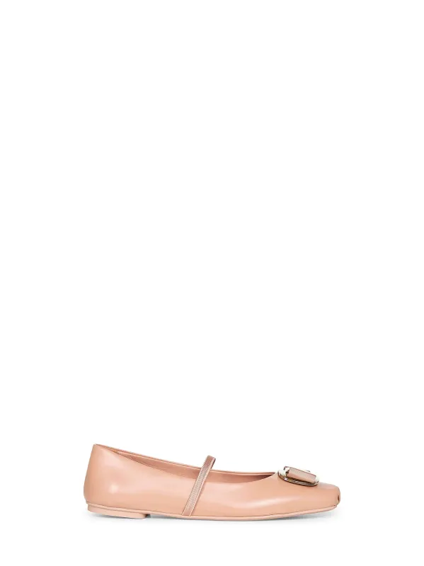 New Vara Plate Ballet Flats in Nude Nappa Leather made by Salvatore Ferragamo
