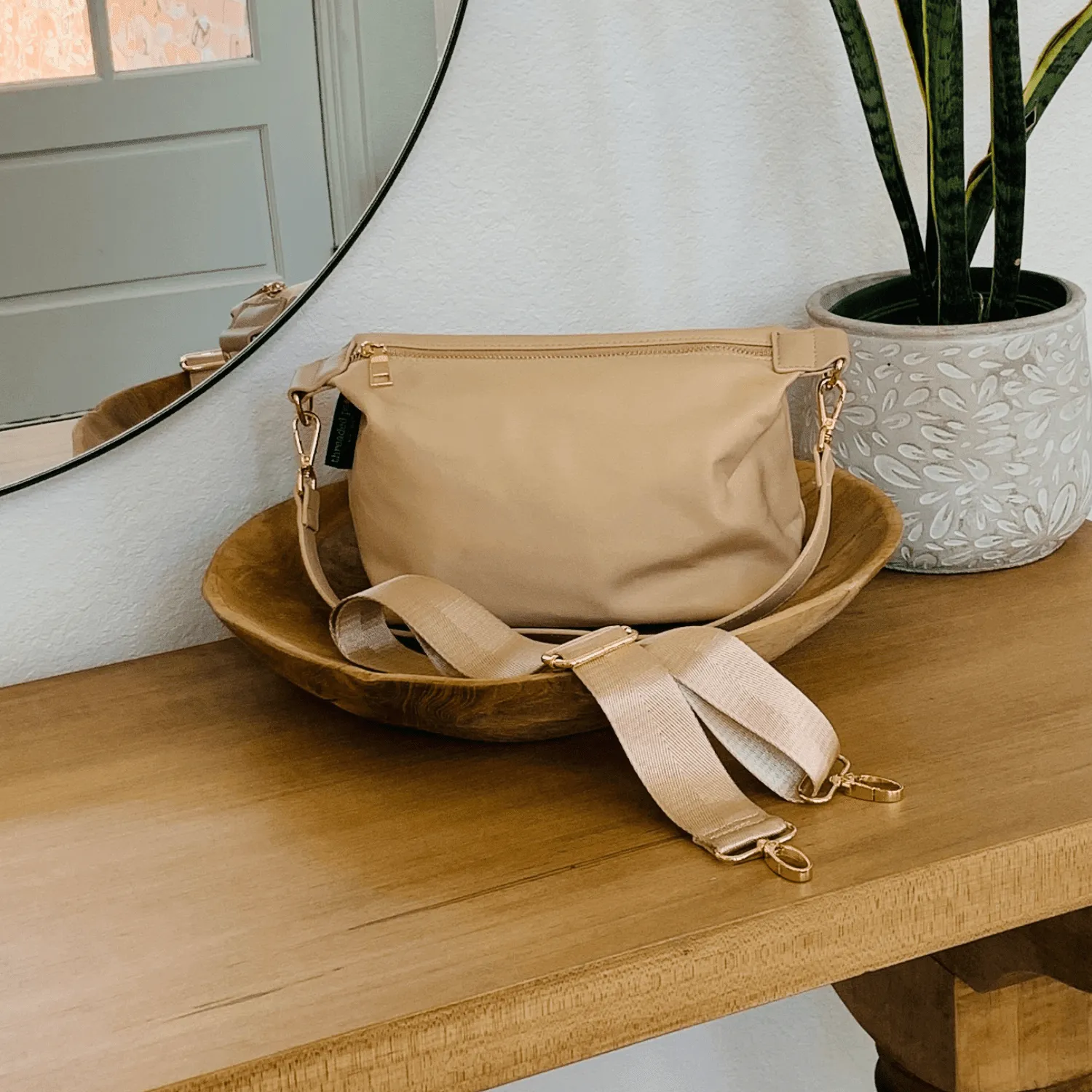 Everly Crossbody sold by Zulily product image thumbnail 3