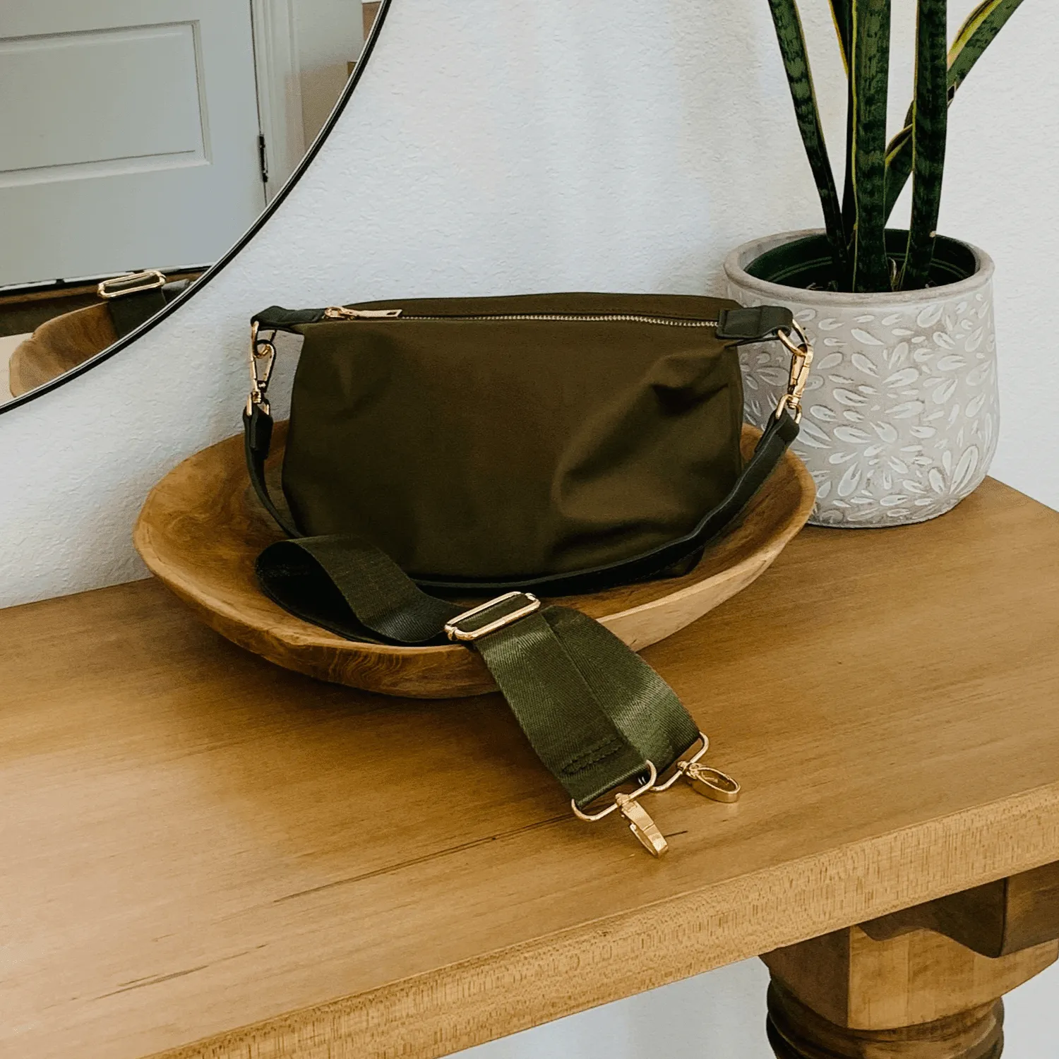 Everly Crossbody sold by Zulily product image thumbnail 4