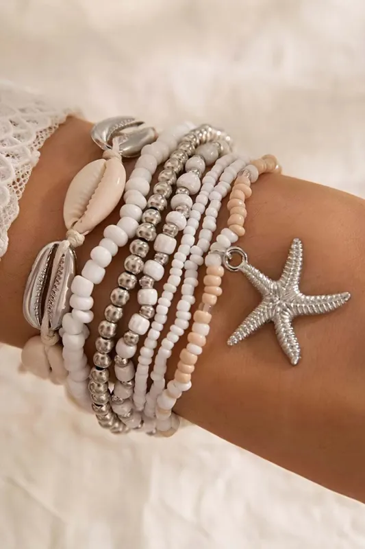 Ariya Seashell Beaded Bracelet Set - White / ONE made by Threaded Pear