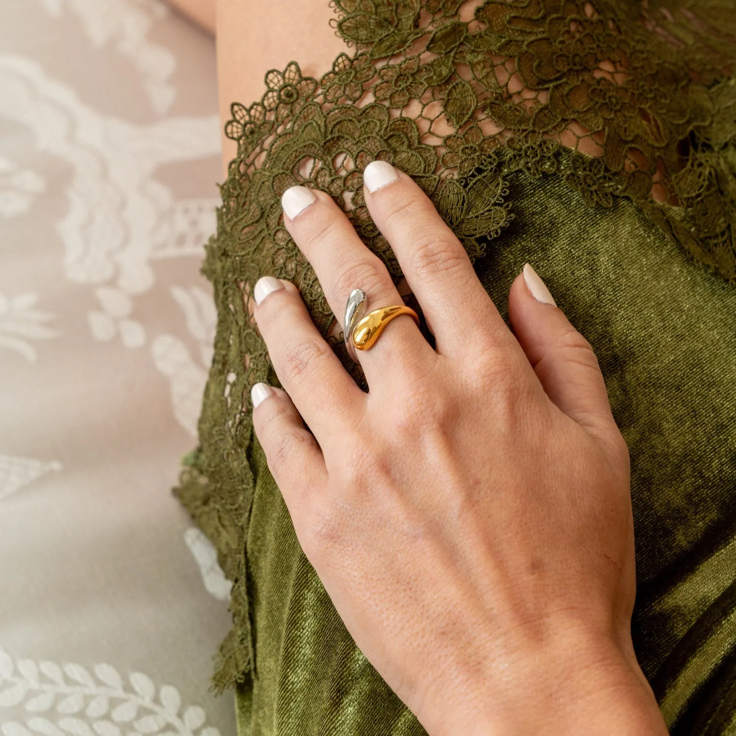 Samantha Ring sold by Zulily product image thumbnail 3