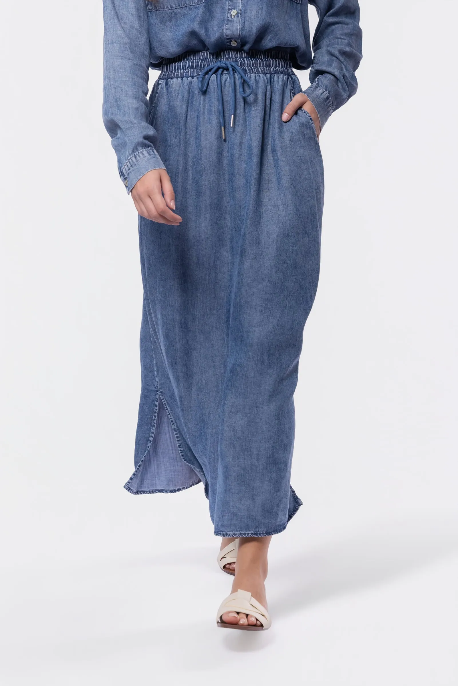 Denver Skirt 36" (Blue) sold by Zulily product image thumbnail 4