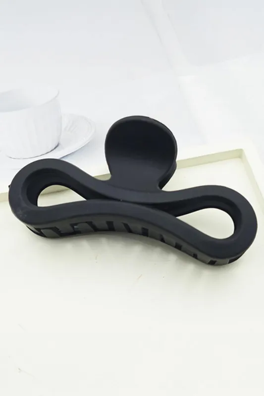 Threaded Pear Black Wave Shape Matte Hair Claw Clip made by Threaded Pear