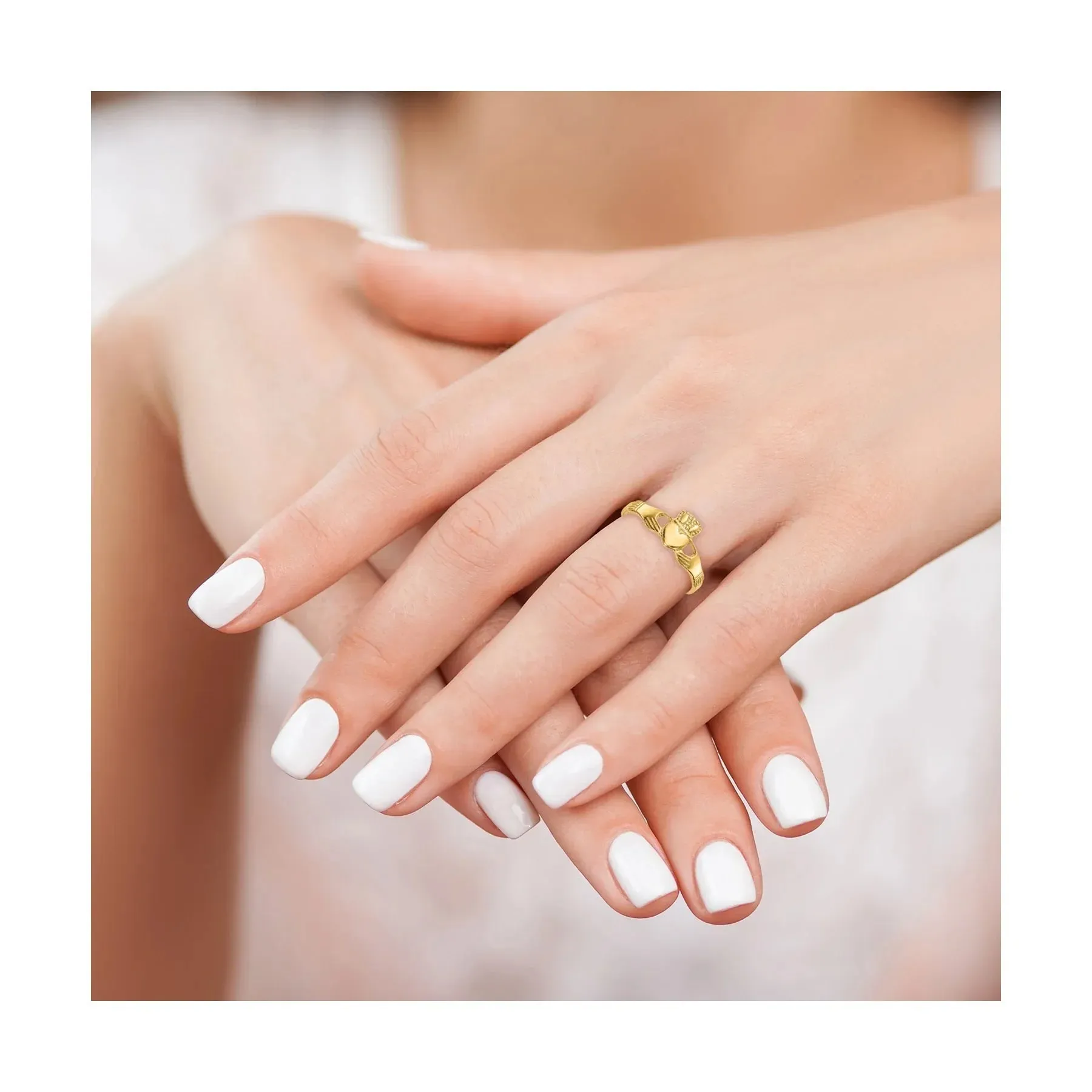 14k Gold Ladies Claddagh Ring sold by Zulily product image thumbnail 2