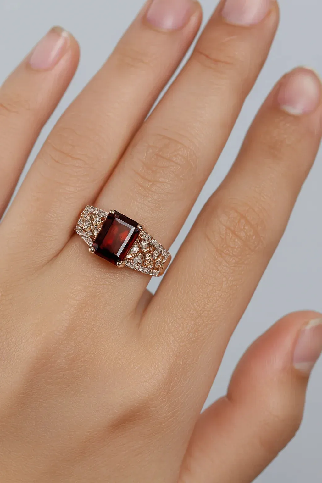 1.55 Ct Emerald Red Garnet and White Topaz Prong Silver Cocktail Ring sold by Zulily product image thumbnail 3