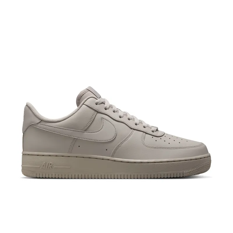 Nike Men's Air Force 1 '07 College Grey made by Nike