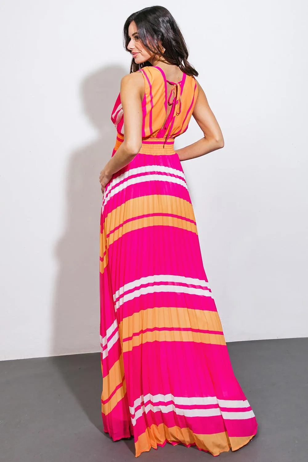 A Quick Trip Woven Maxi Dress sold by Zulily product image thumbnail 3