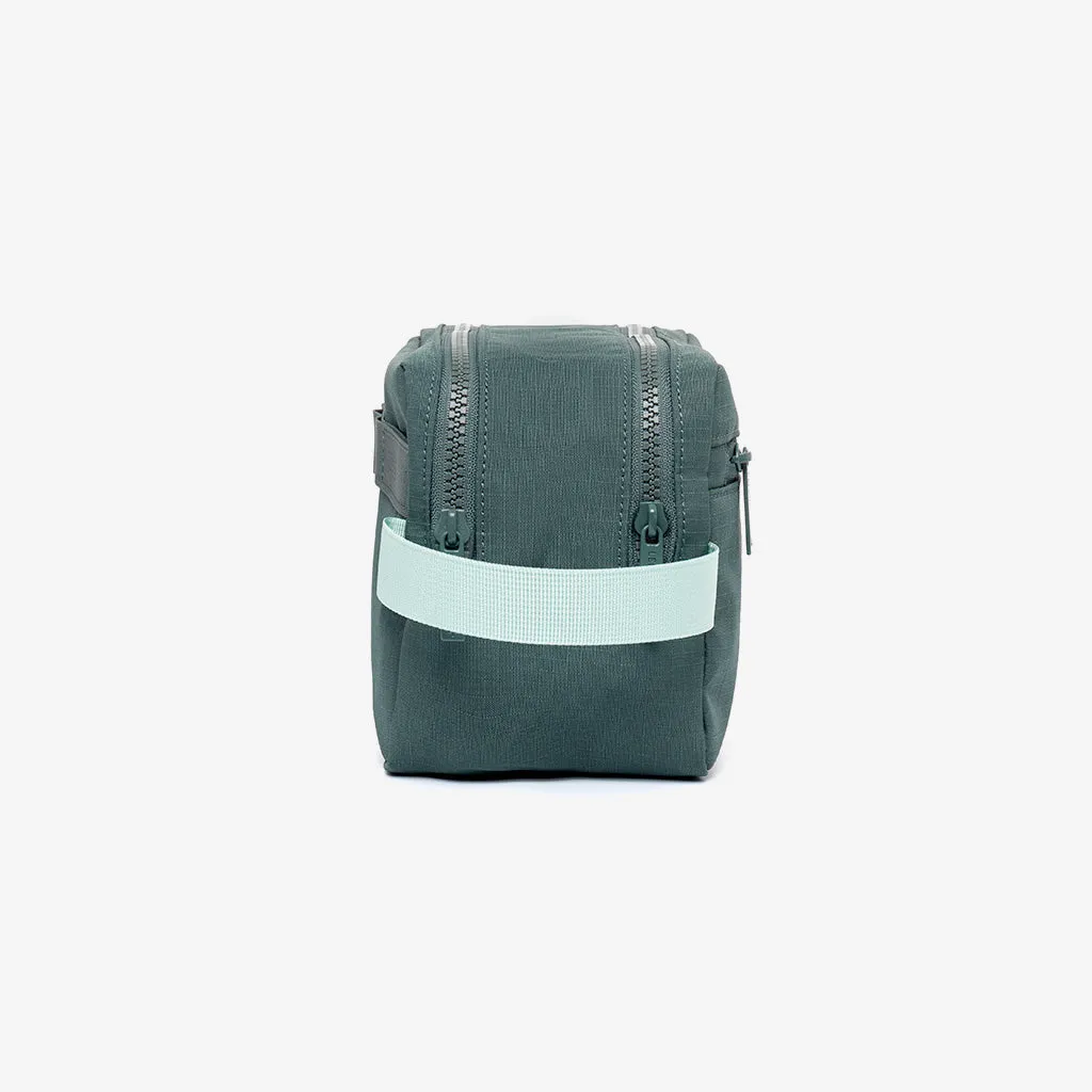 Kei Double Washbag Laurel Vandra sold by Zulily product image thumbnail 4