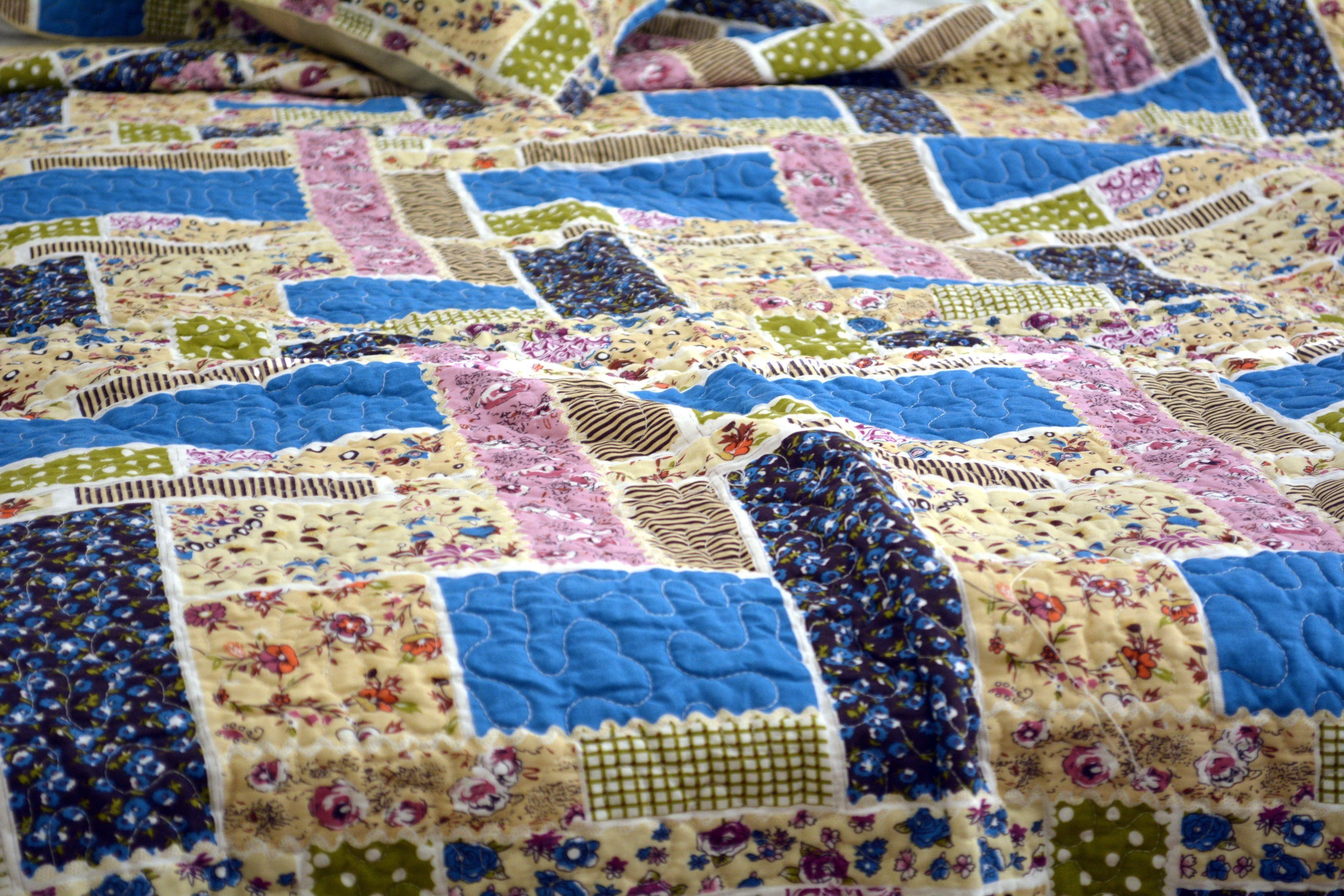DaDa Bedding Cottage Blue Ivory Yellow Floral Scalloped Cotton Patchwork Quilted Bedspread Set (DXJ103269-1) sold by Zulily product image thumbnail 4
