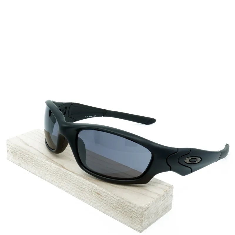 Oakley Men's Straight Jacket Sunglasses made by Oakley