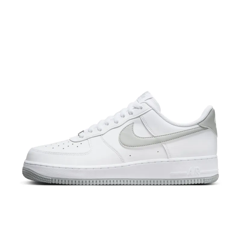 Nike Men's Air Force 1 '07 Sneakers made by Nike