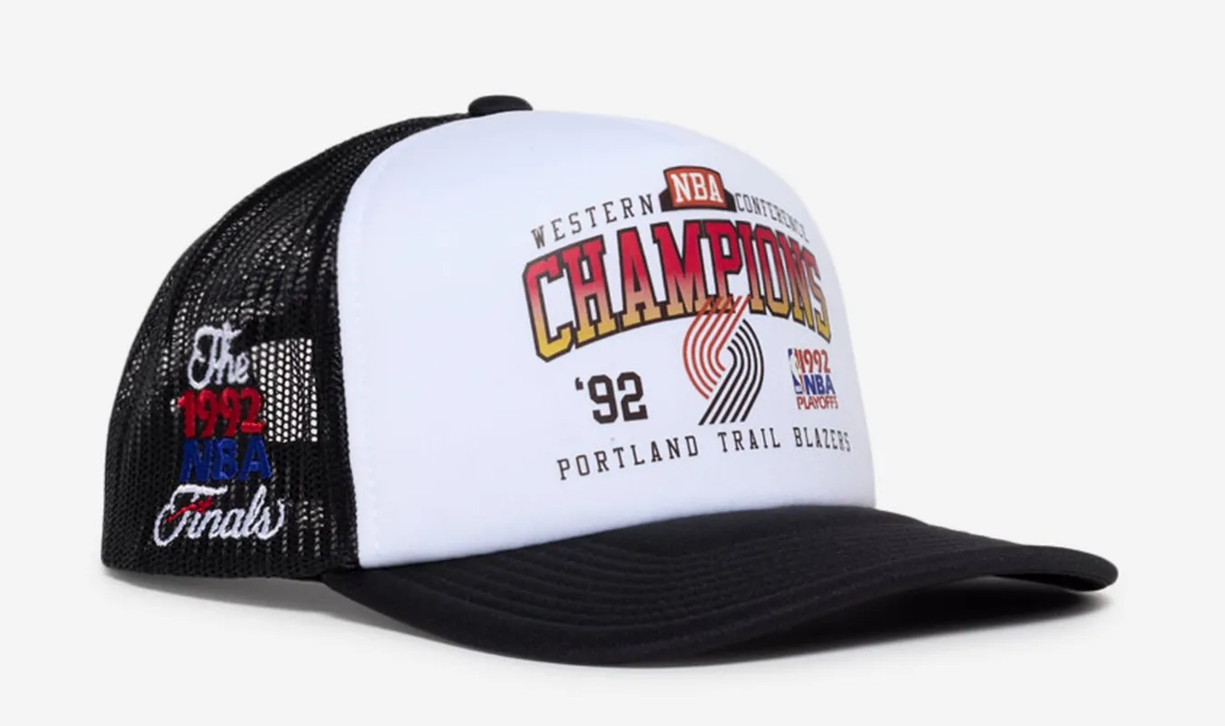 Mitchell & Ness Men's NBA Champions Trucker Hwc Trail Blazers White made by Mitchell & Ness