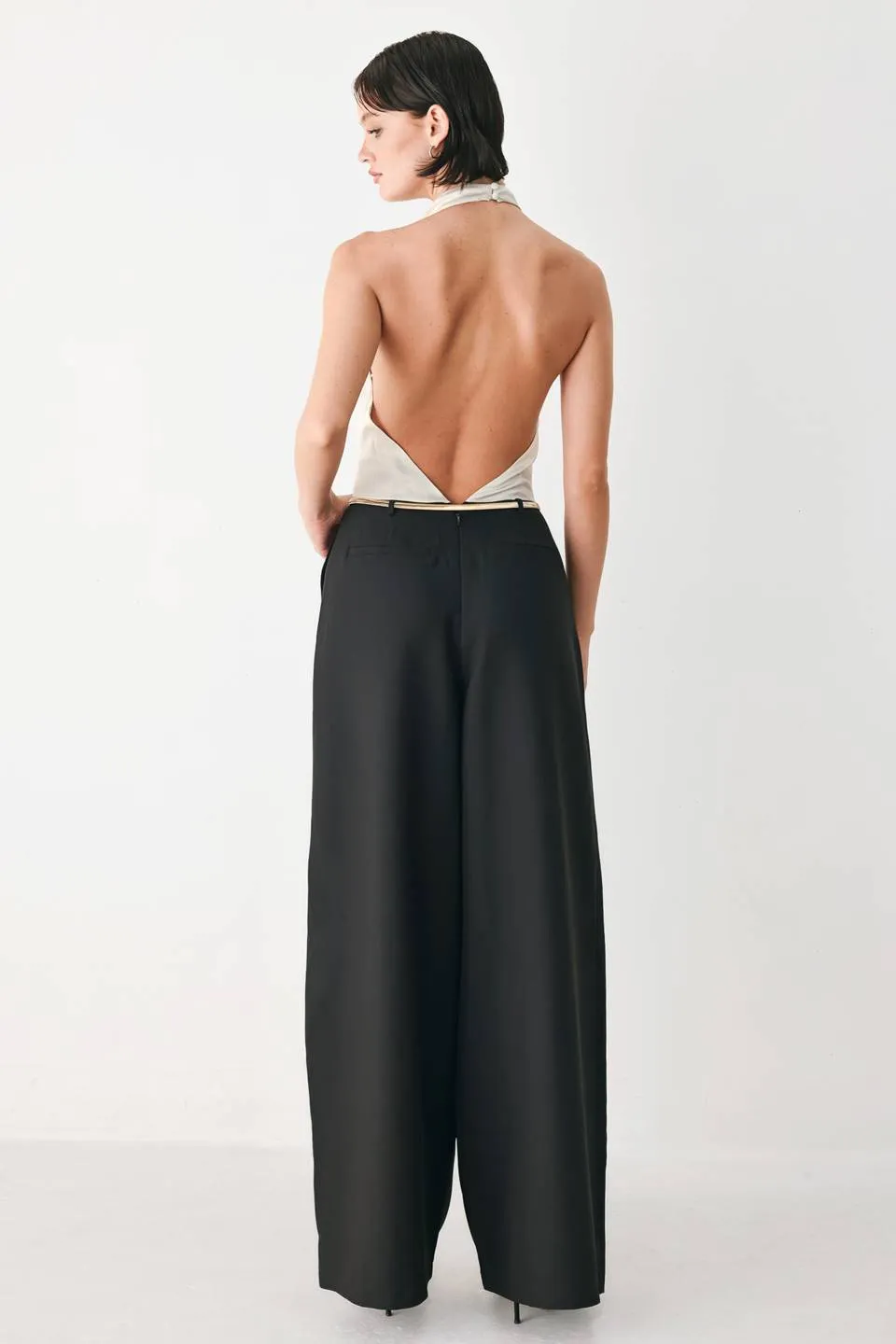 Black & Cream Poise Woven Jumpsuit sold by Zulily product image thumbnail 3