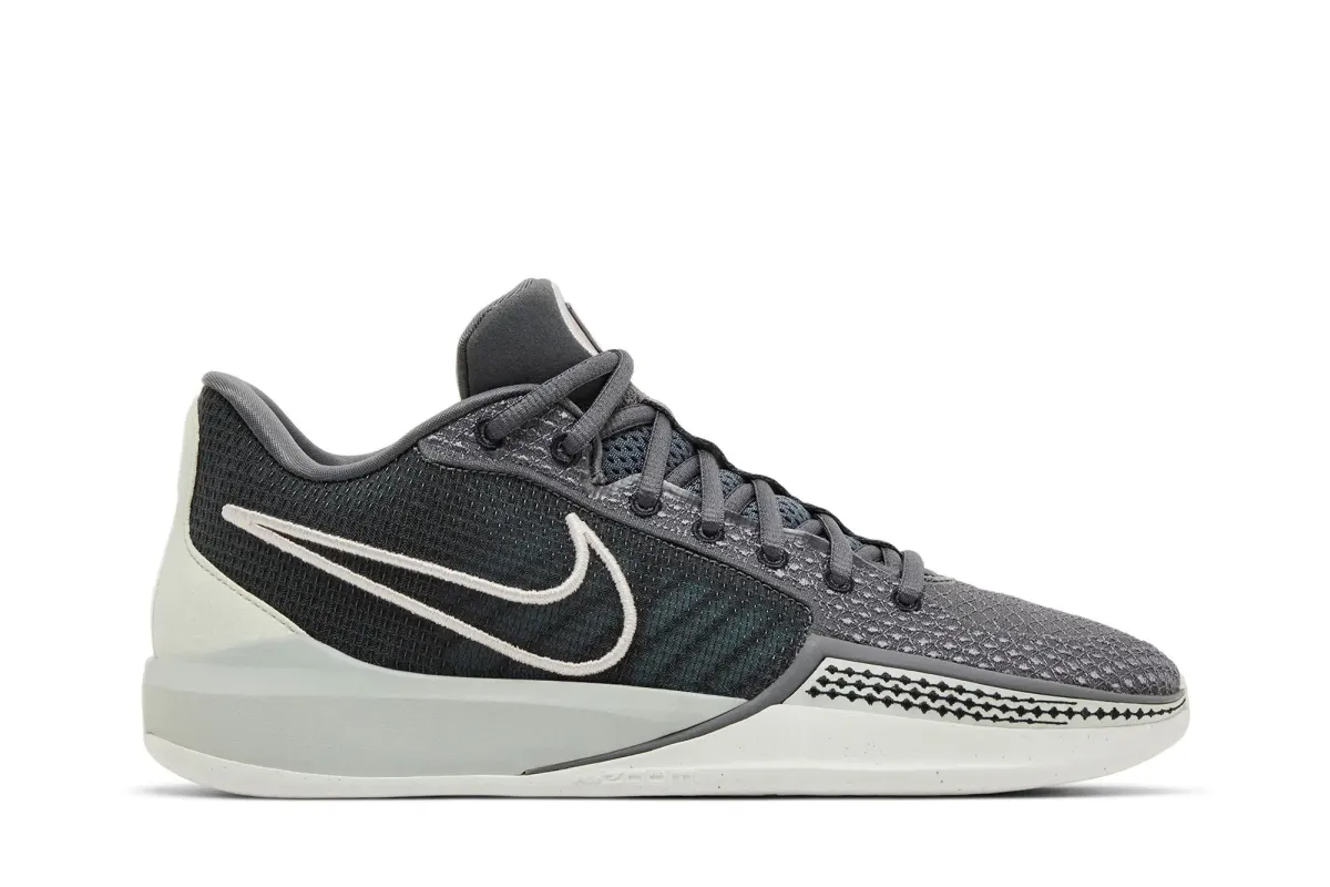 Nike Women's Sabrina 1 - Beyond the Game made by Nike