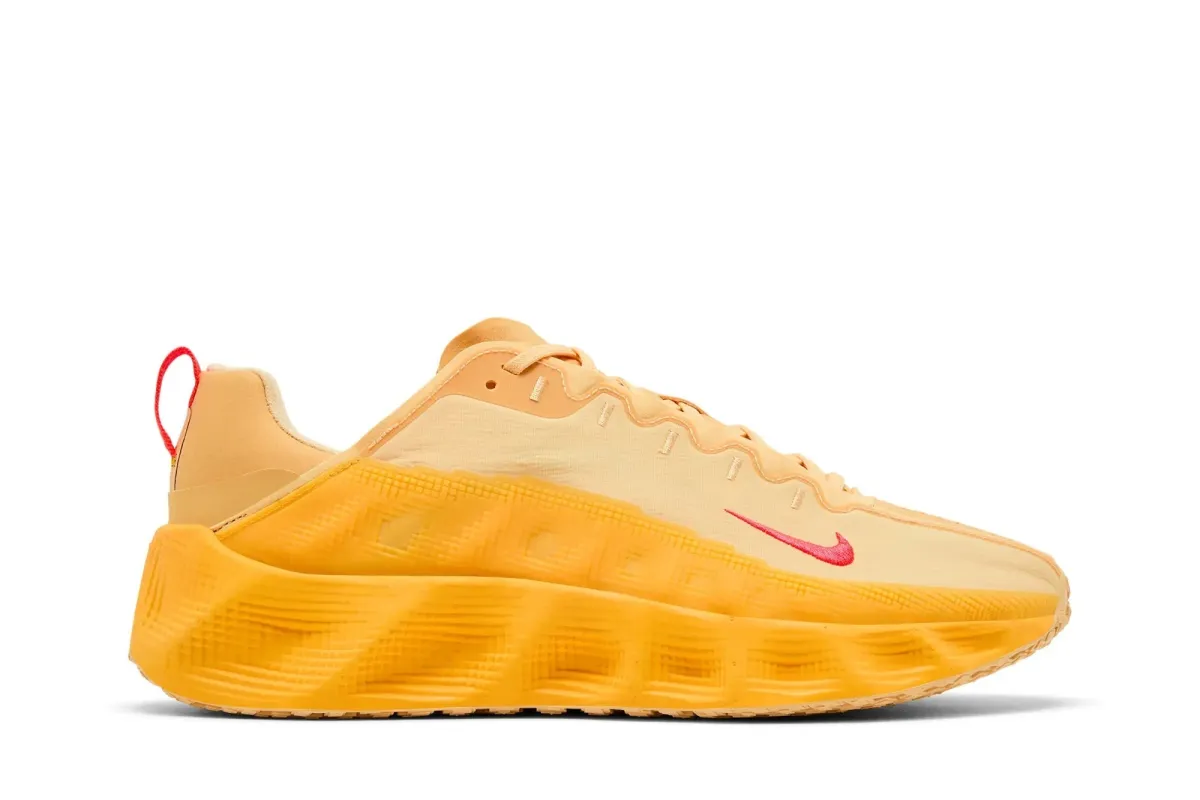 Nike Men's Ava Rover - Celestial Gold/Bright Crimson made by Nike