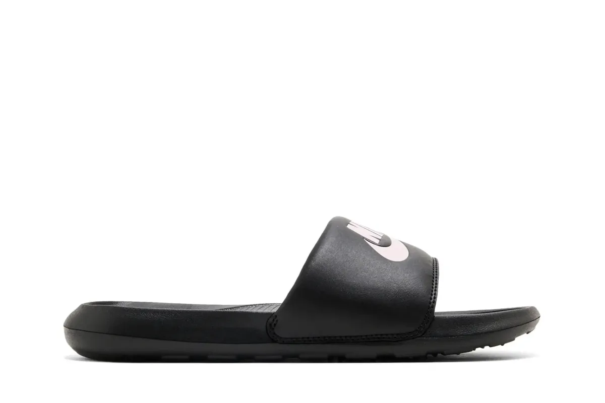 Nike Women's Victori One - Black/Light Arctic Pink made by Nike
